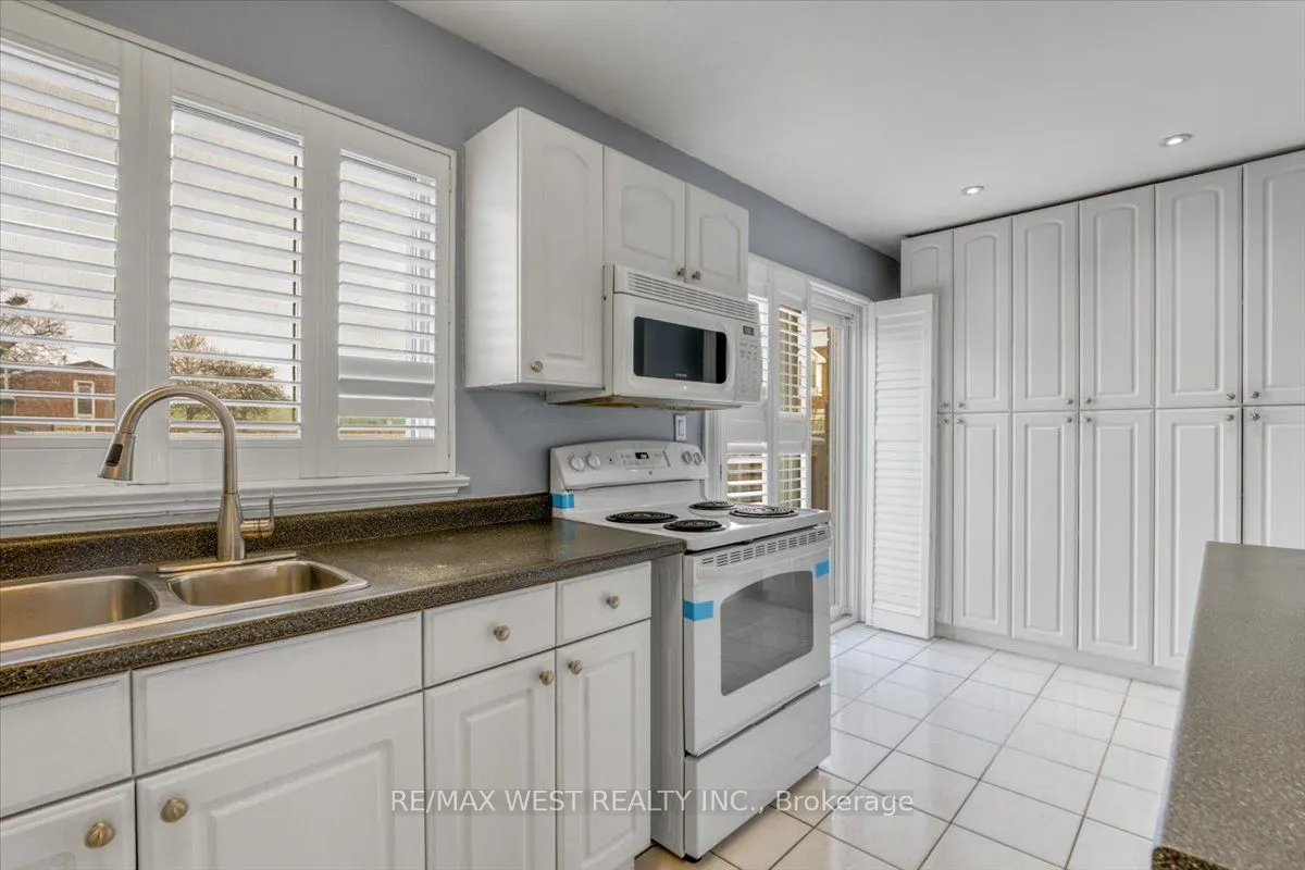 1020 Central Park Dr, #33