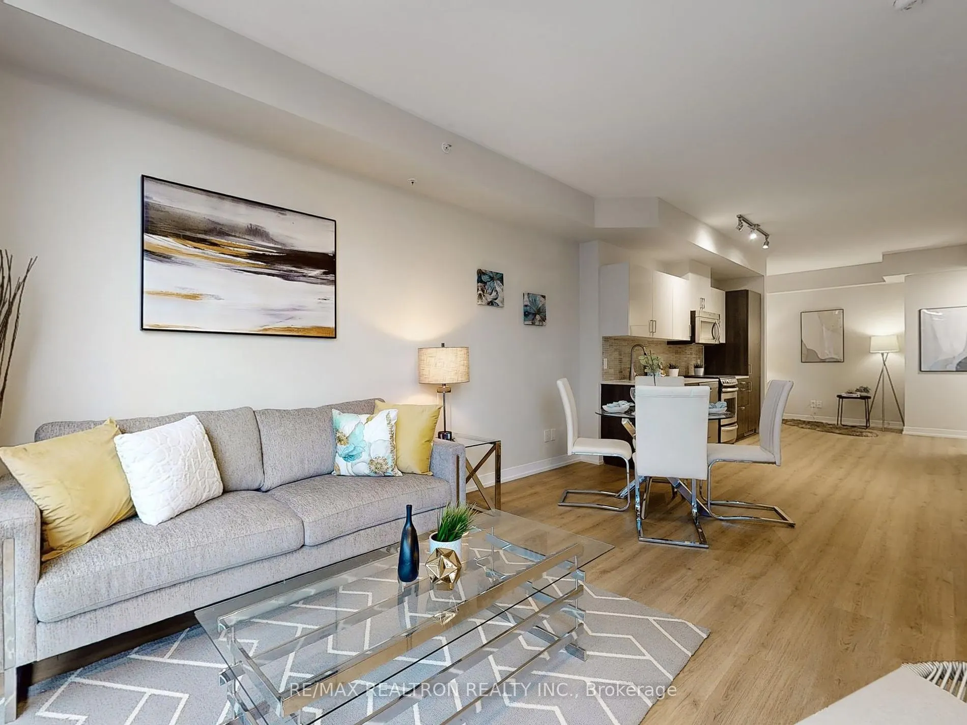 36 Howard Park Ave, #302