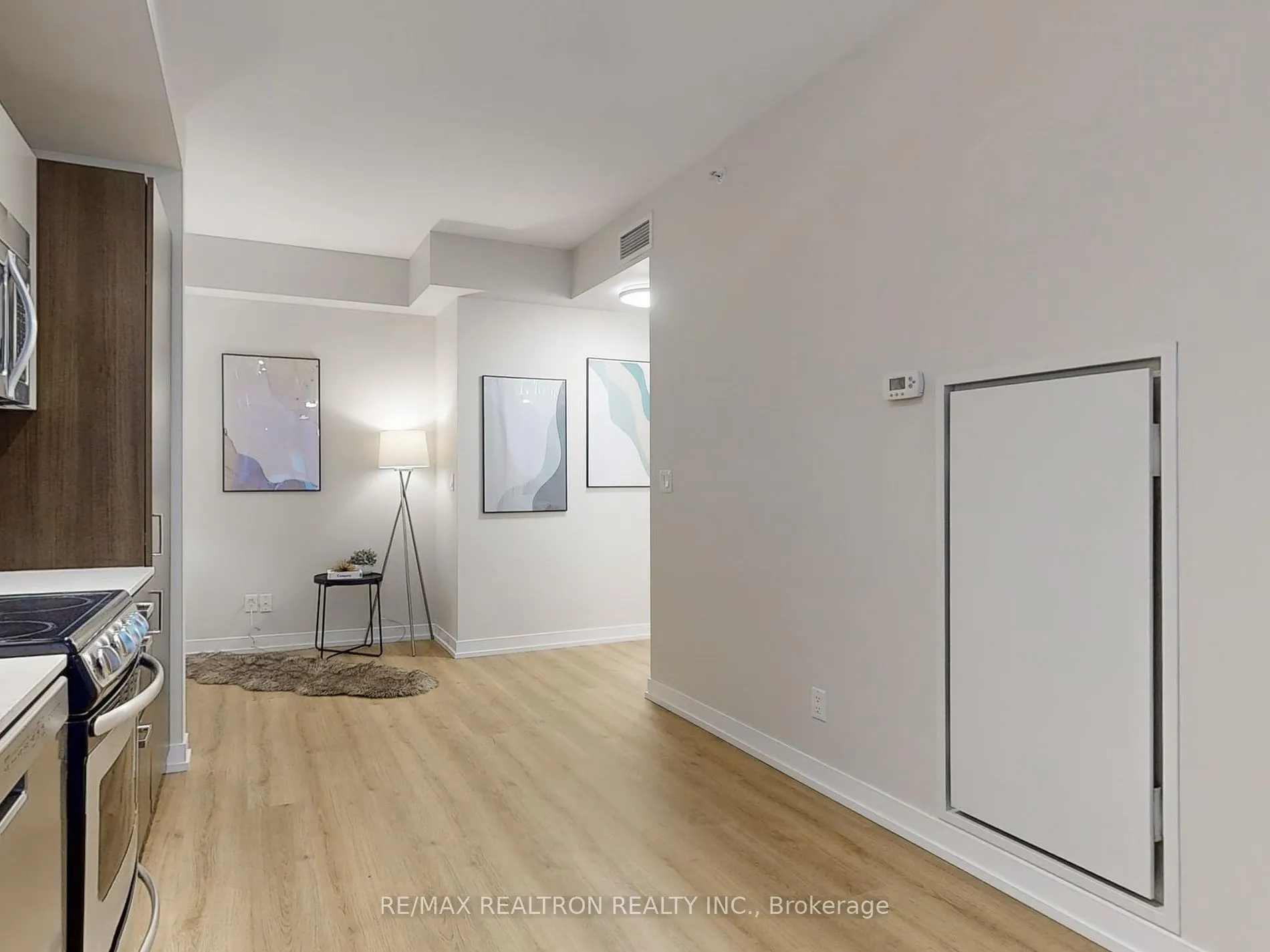 36 Howard Park Ave, #302