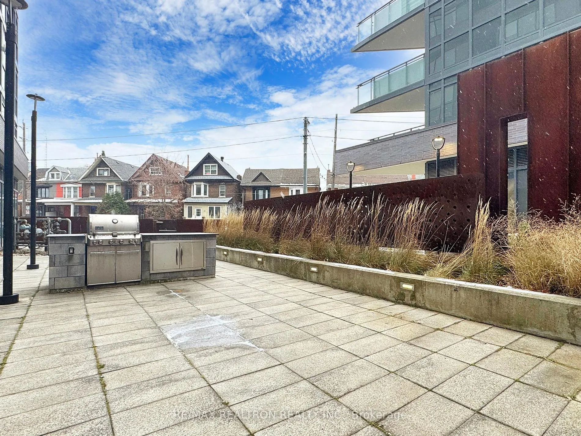 36 Howard Park Ave, #302