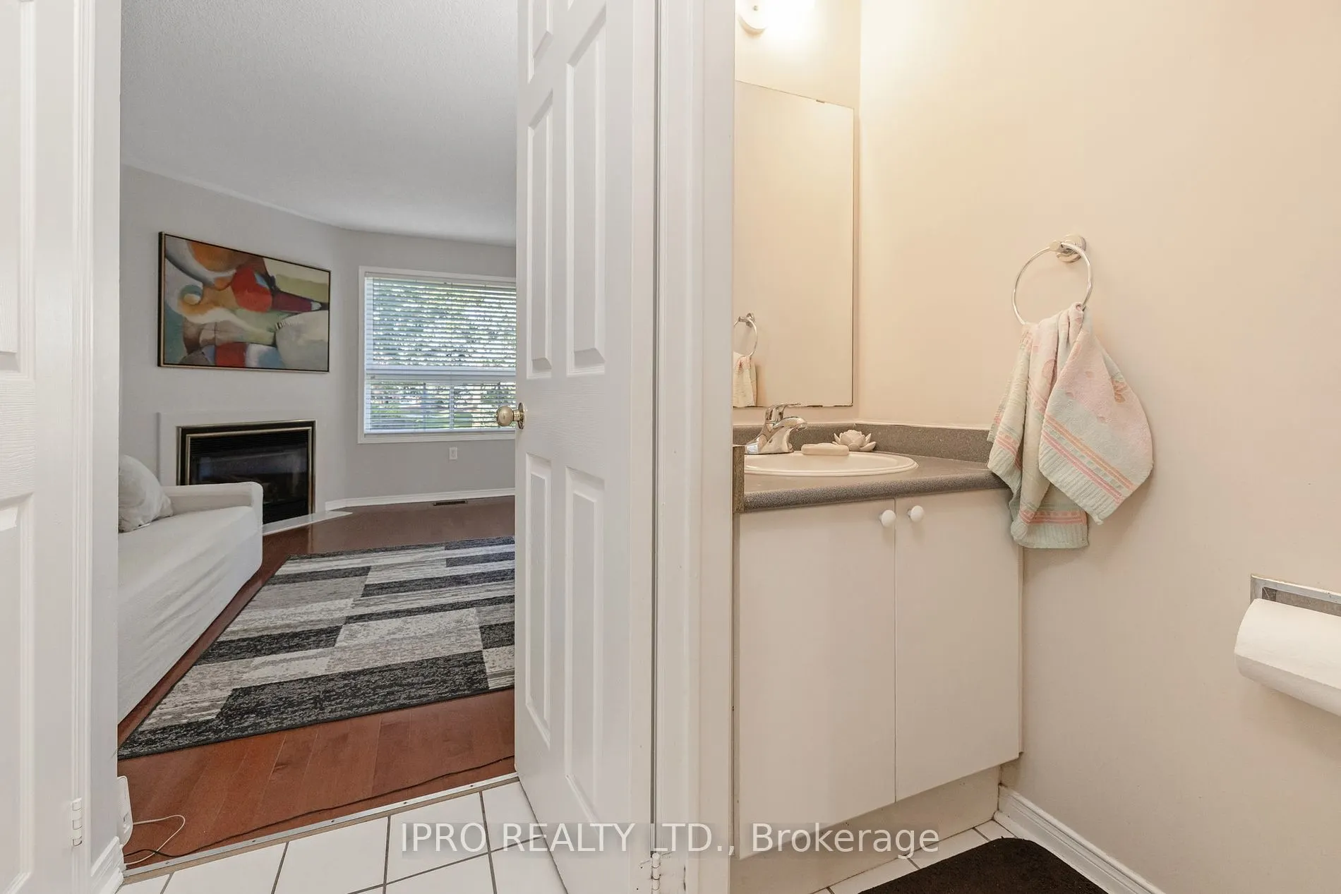 2555 Thomas St, #112
