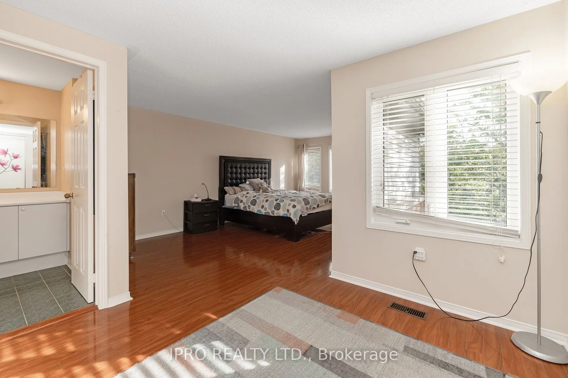 2555 Thomas St, #112