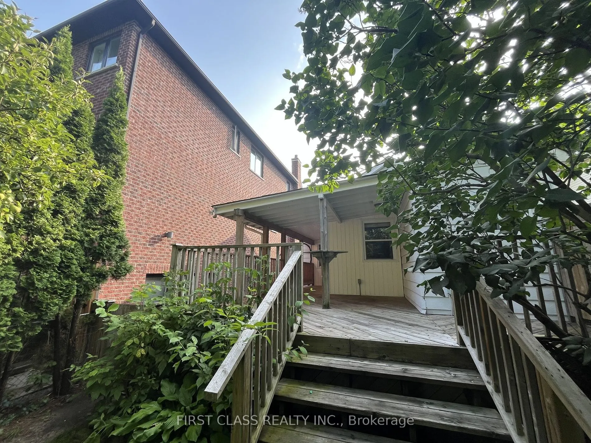 63 Guthrie Ave