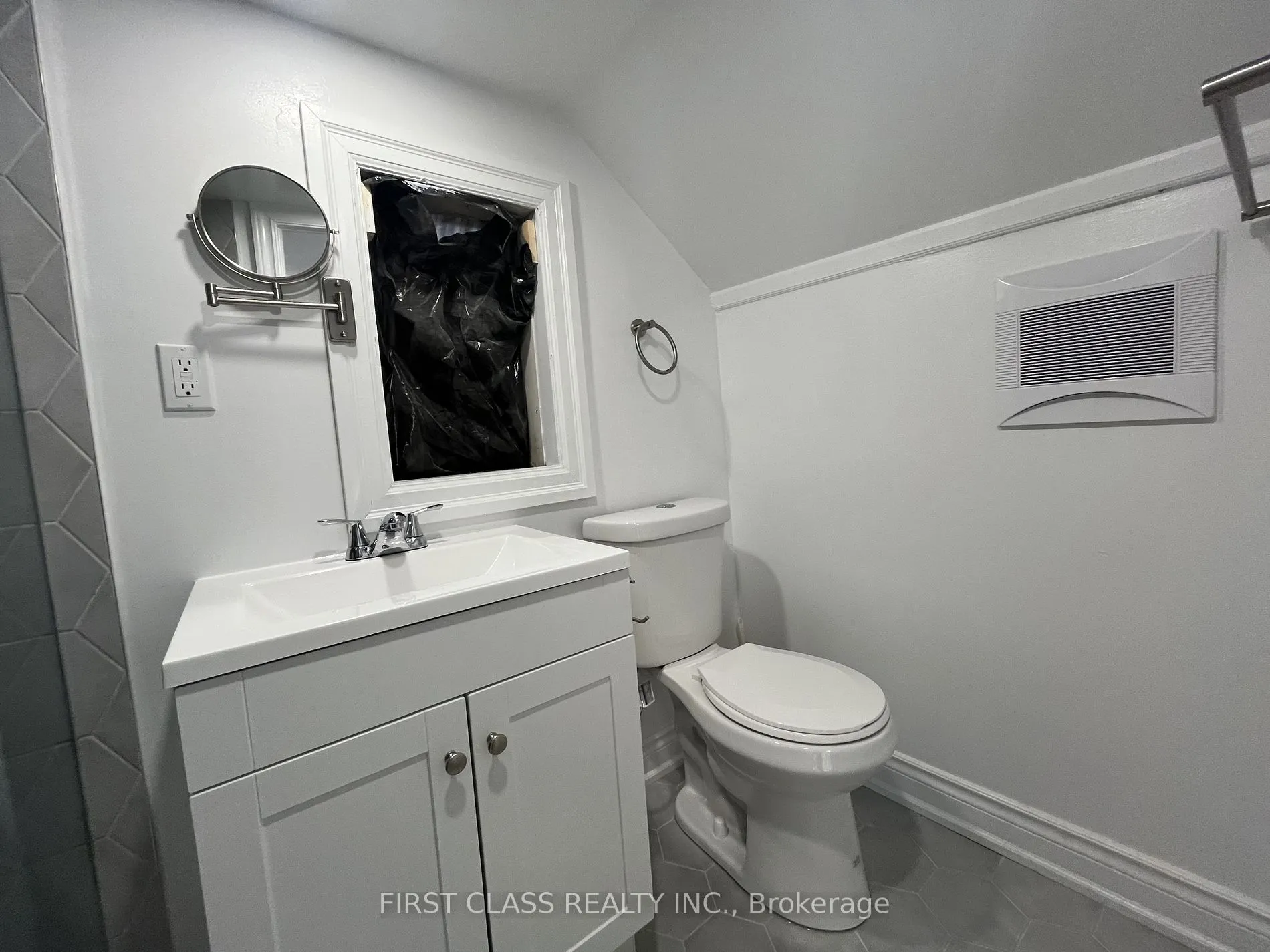 63 Guthrie Ave