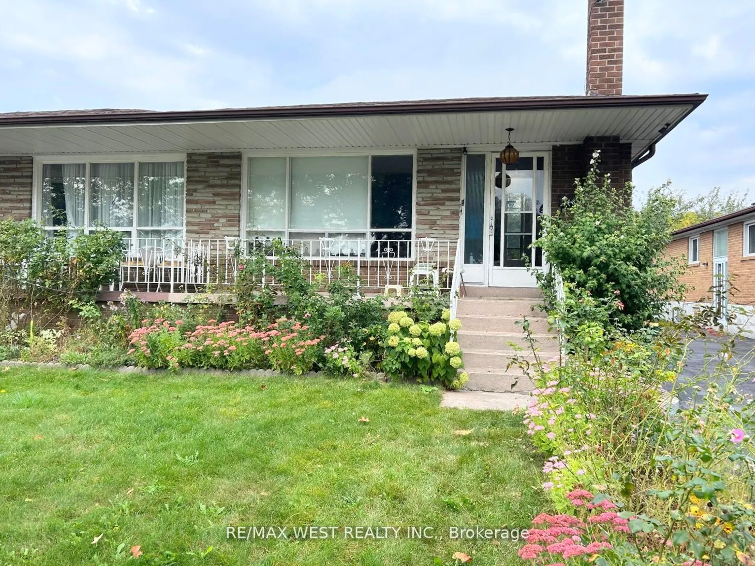 3481 Chipley Cres