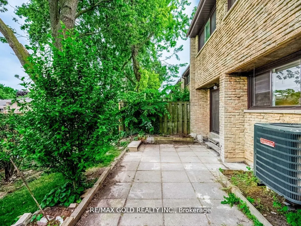 2605 Woodchester Dr, #60