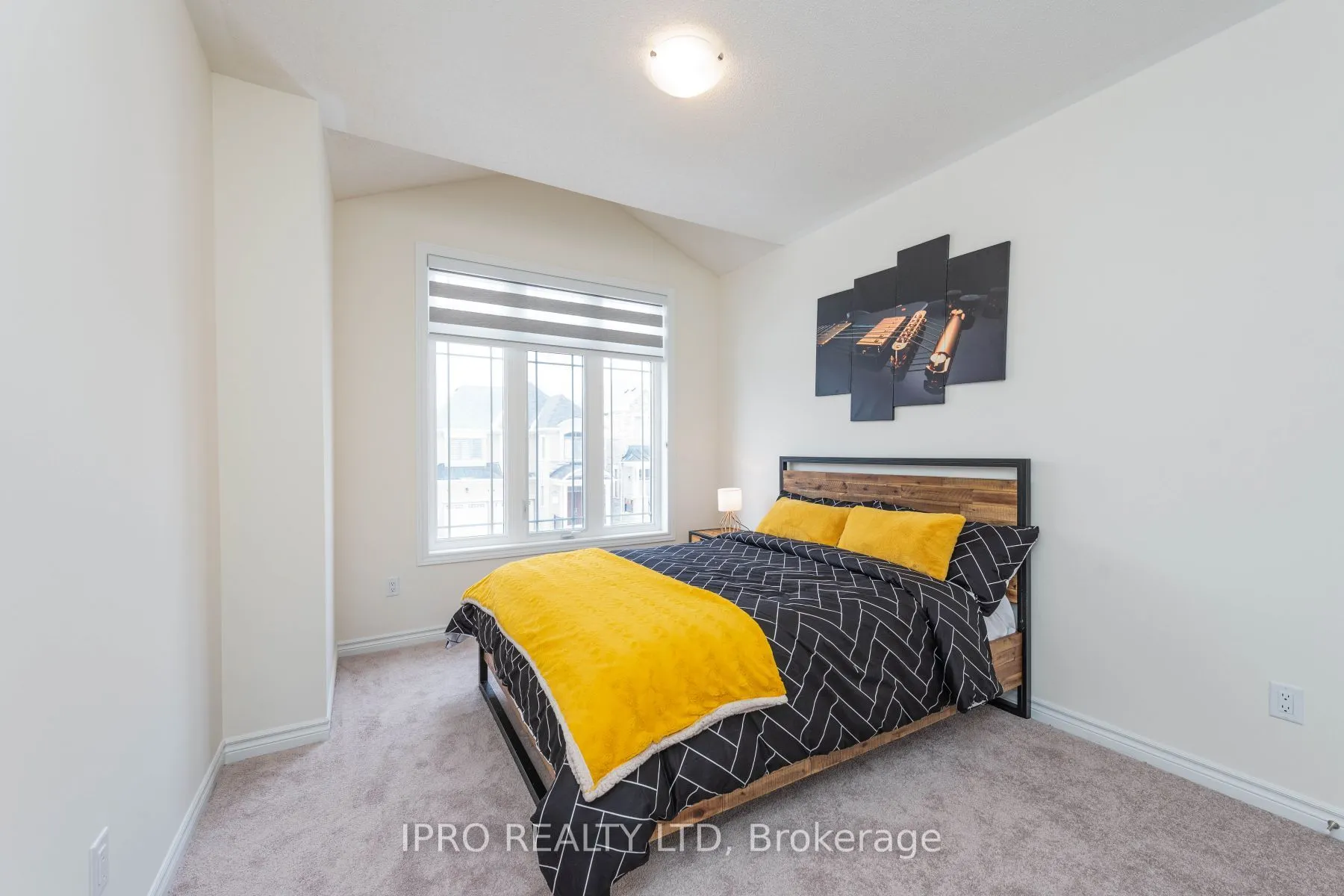 15 Eberly Woods Dr