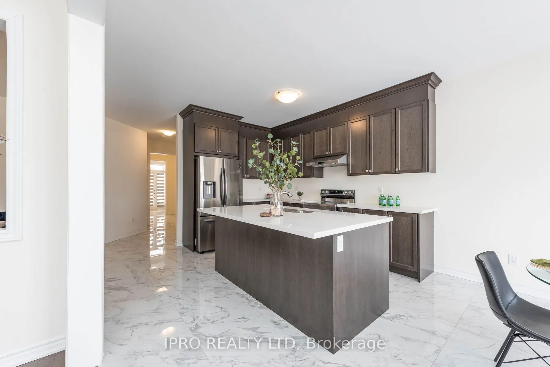 15 Eberly Woods Dr