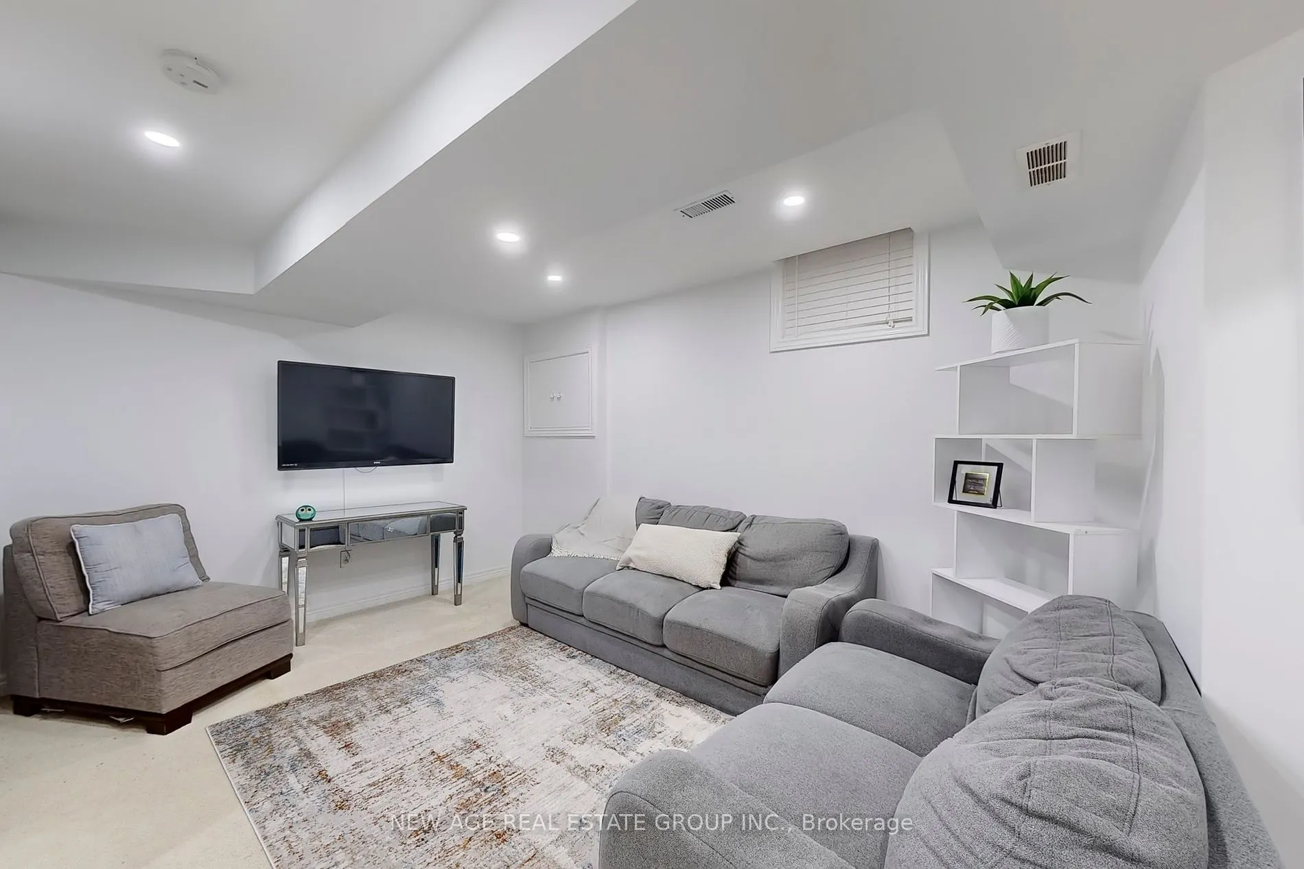 1506 Harwood Dr