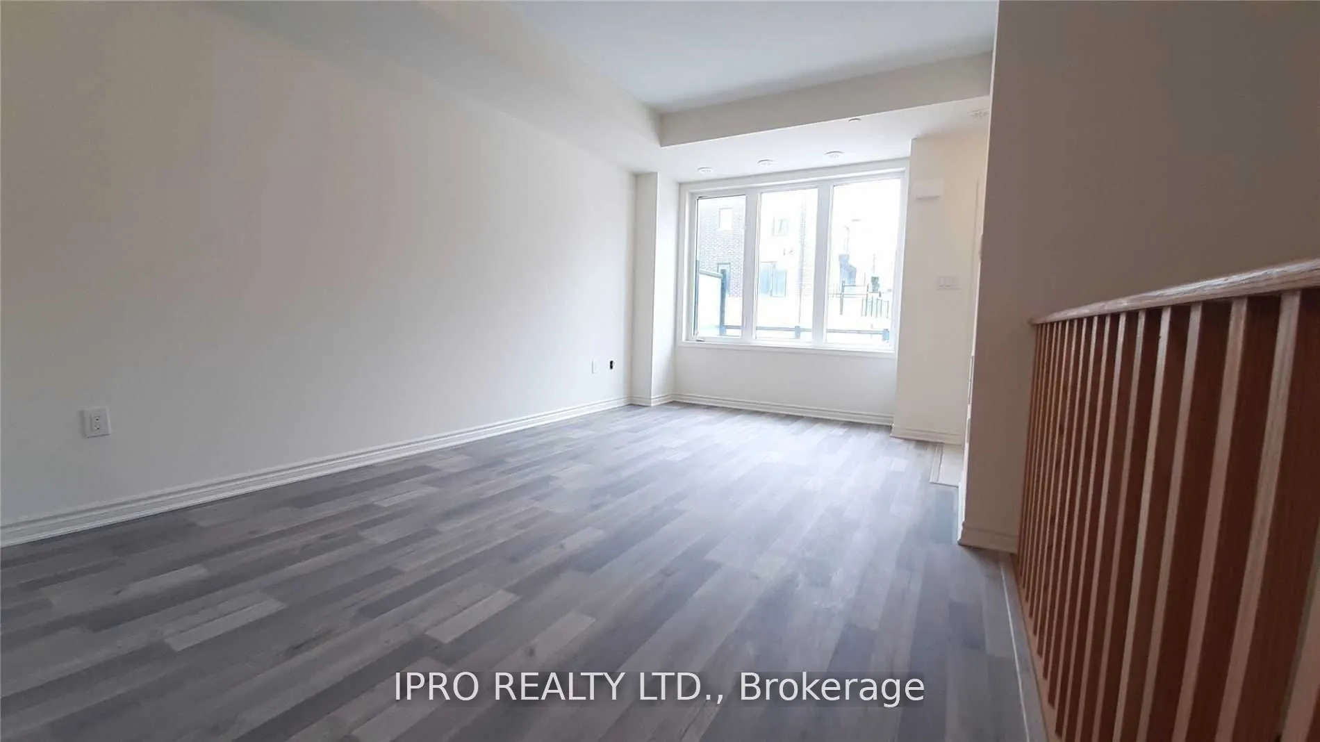 1150 Stroud Lane, #4