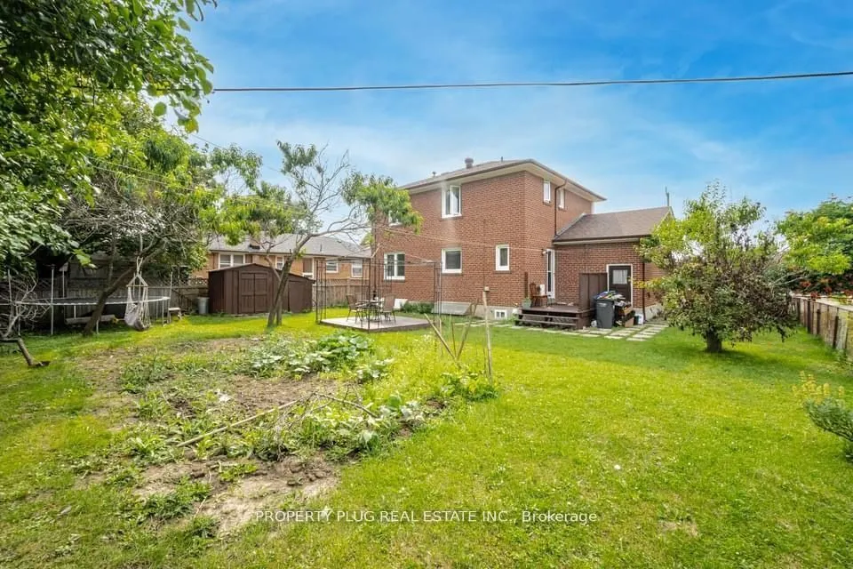 3 Leneck Ave