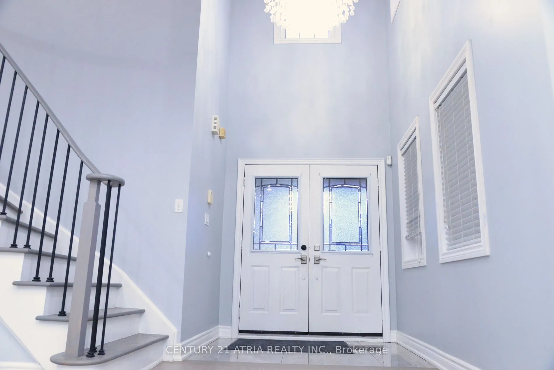 1093 Lamplight Way
