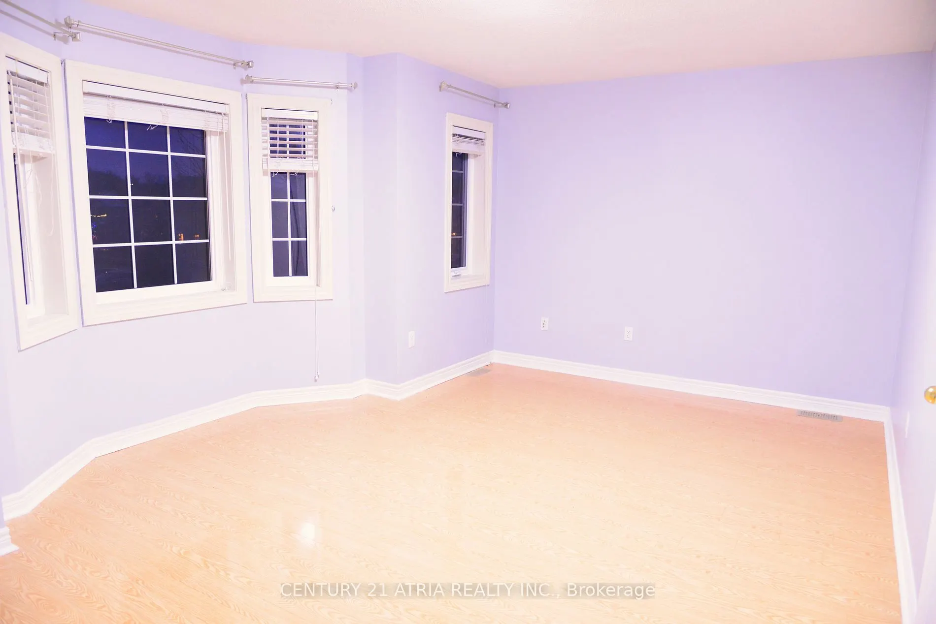 1093 Lamplight Way