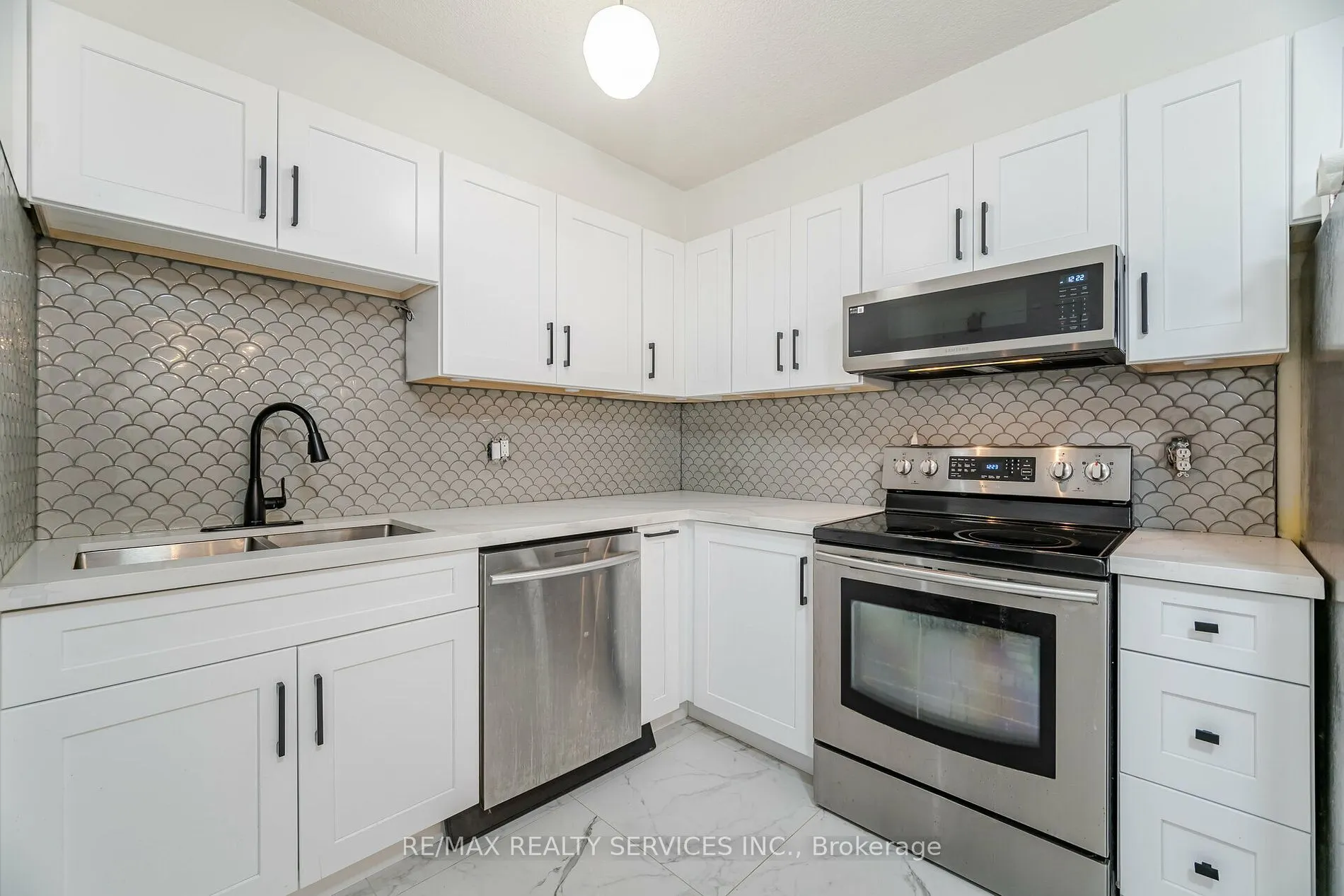 20 Mississauga Valley Blvd, #1604