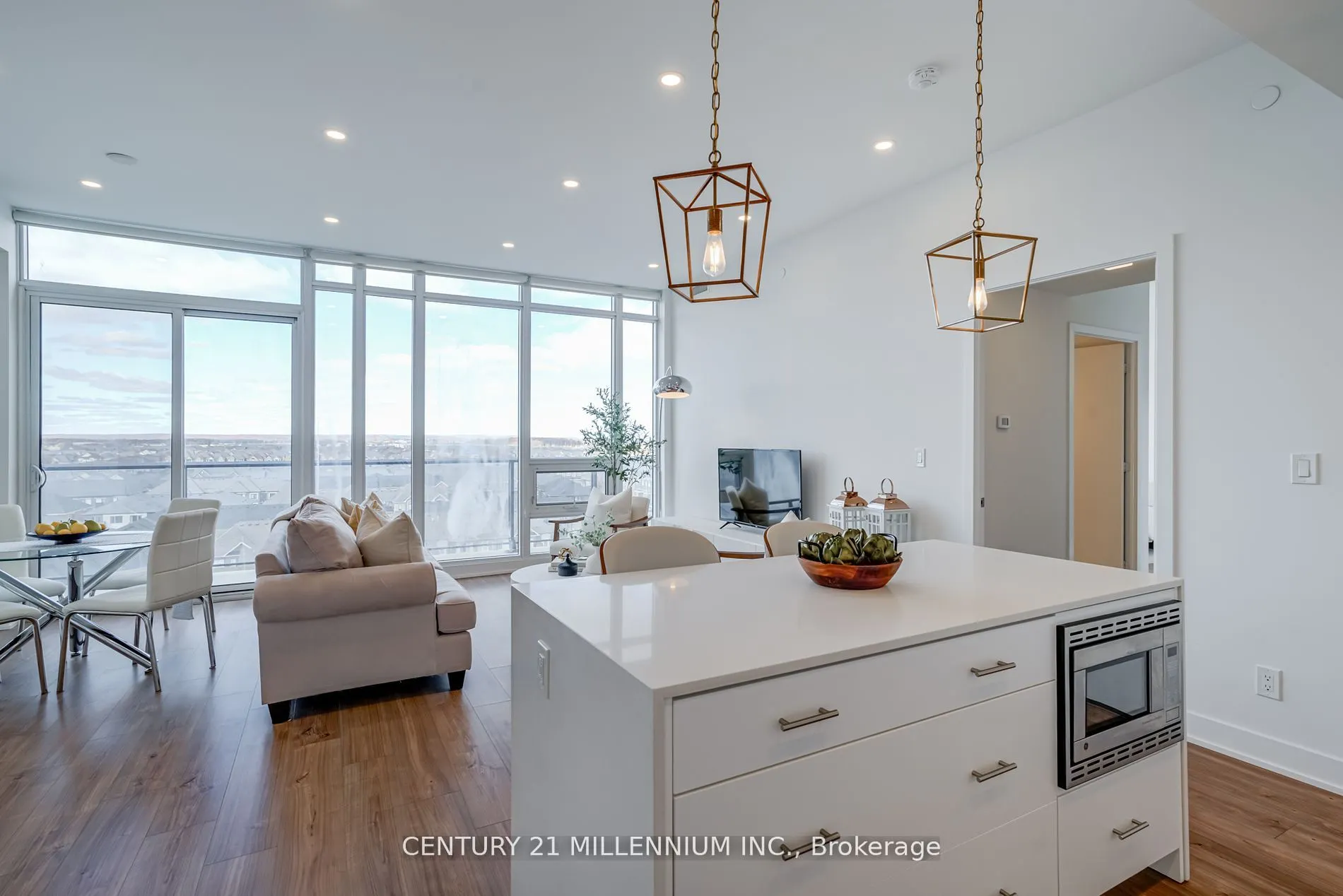 180 Veterans Dr, #801