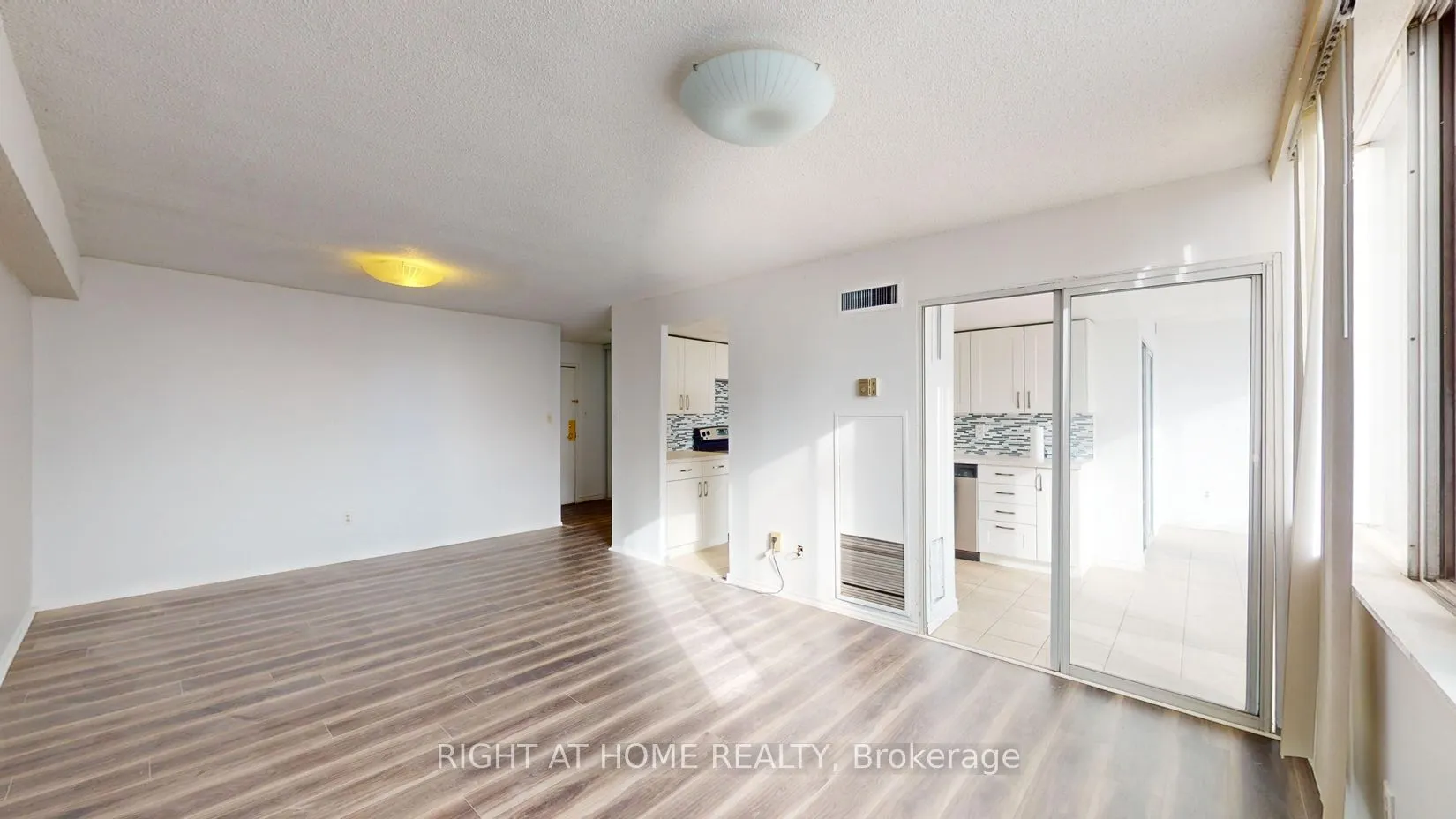 10 Markbrook Lane, #1204