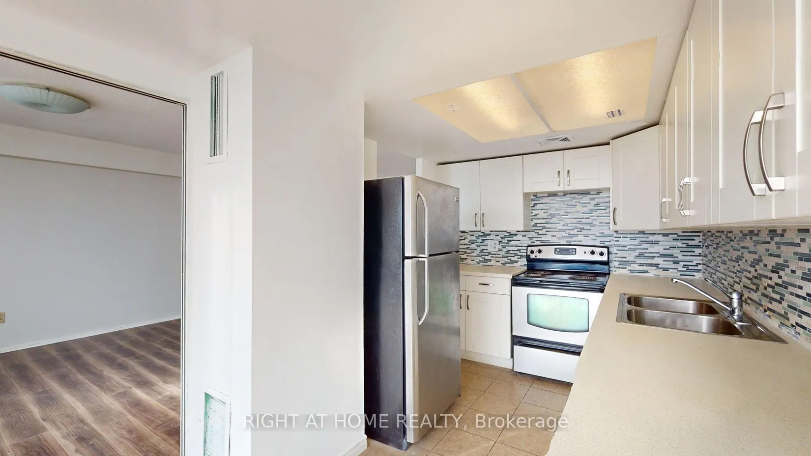 10 Markbrook Lane, #1204