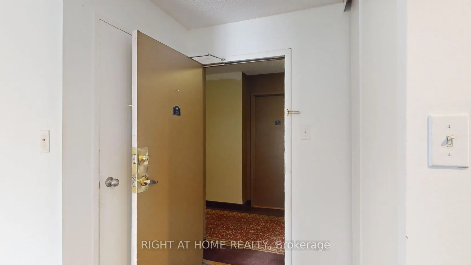 10 Markbrook Lane, #1204