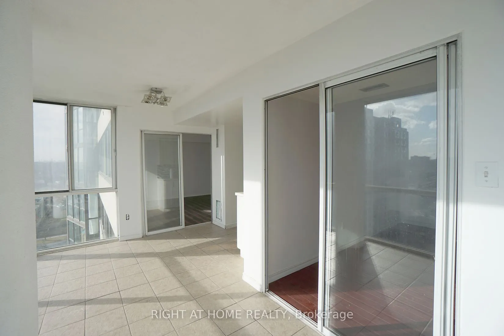 10 Markbrook Lane, #1204