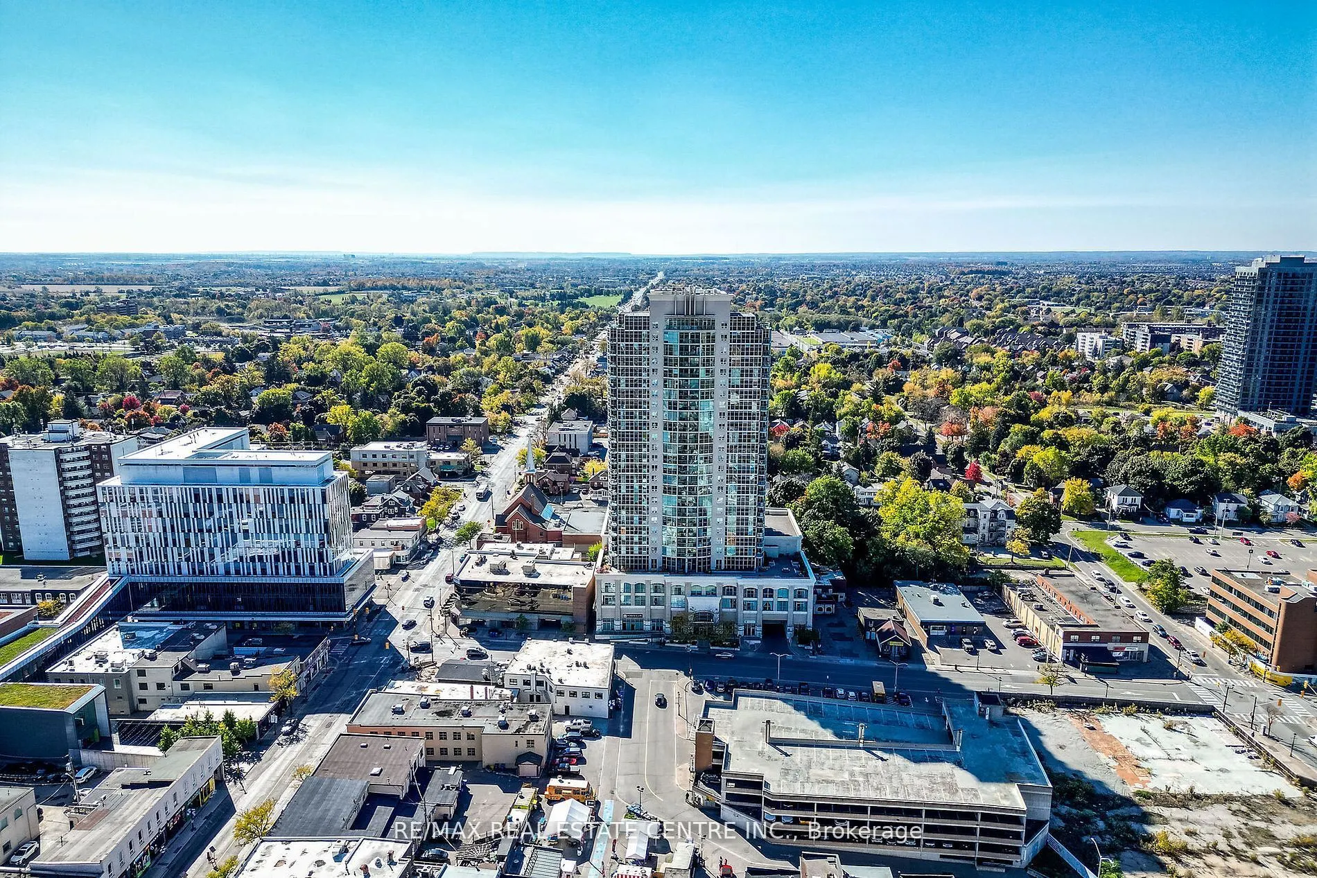 9 George St, #907