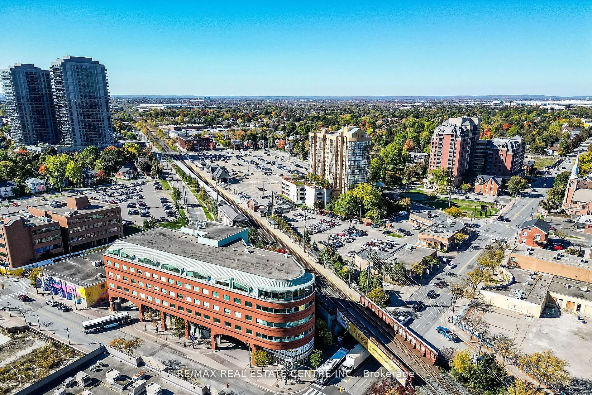 9 George St, #907