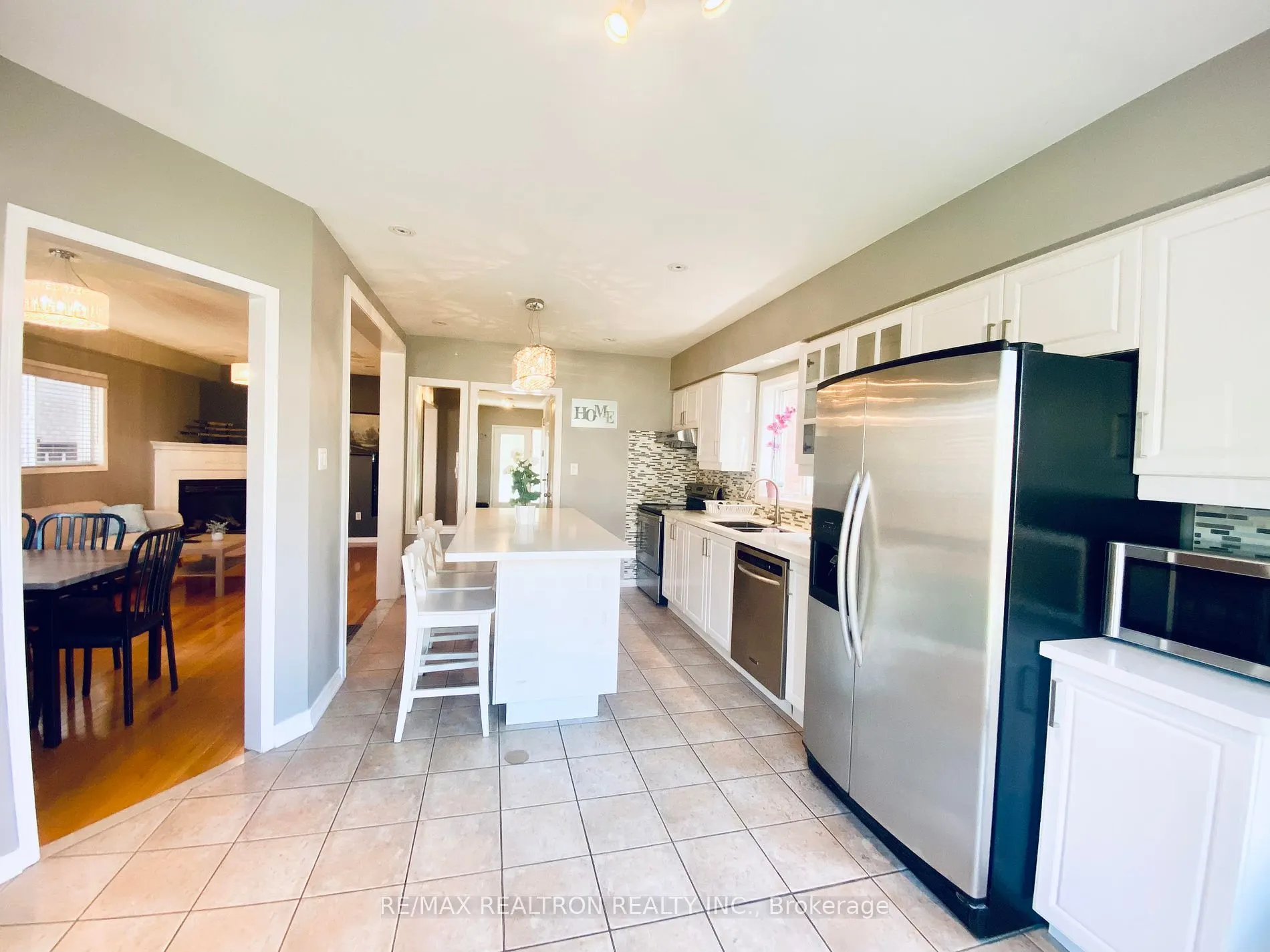 881 Escobar Cres