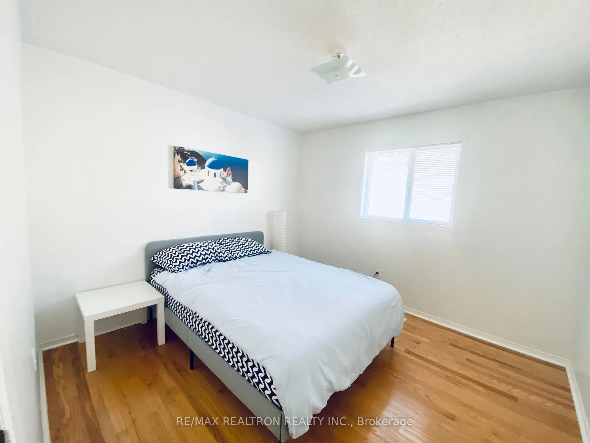 881 Escobar Cres