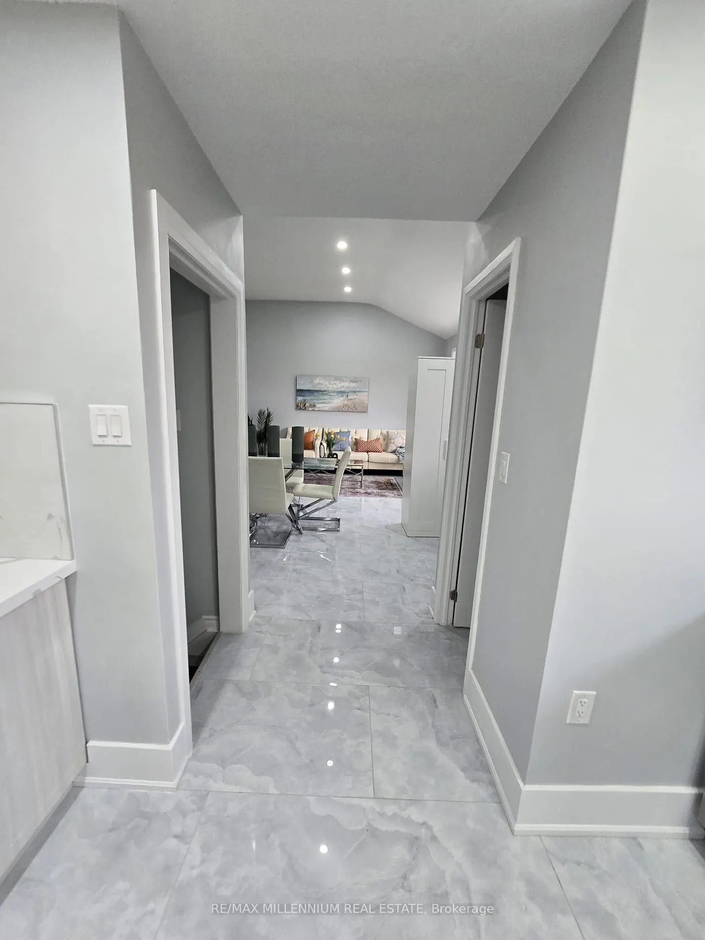 76 Raylawn Cres