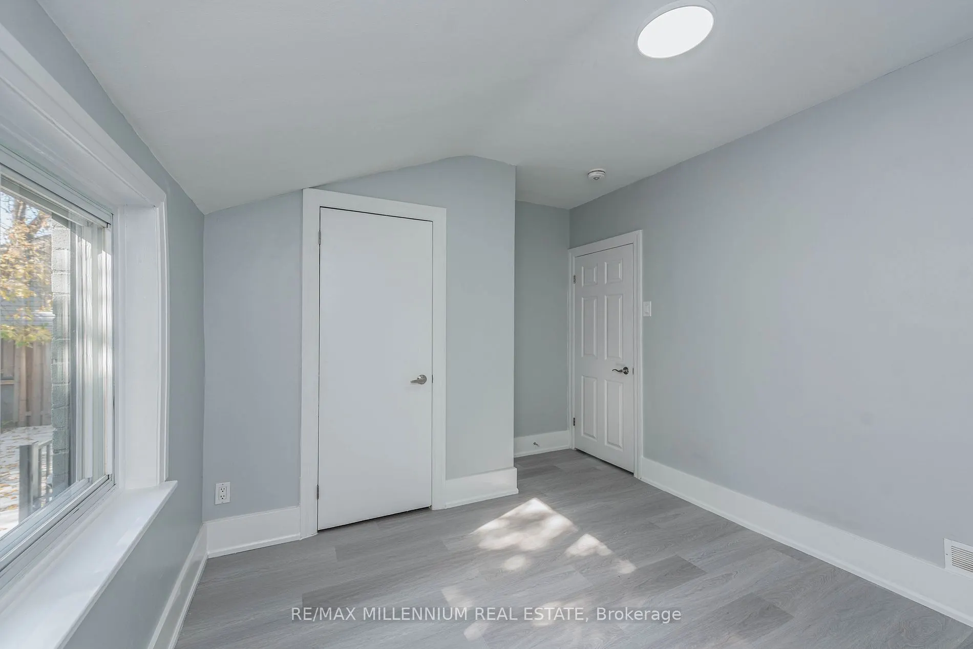 76 Raylawn Cres