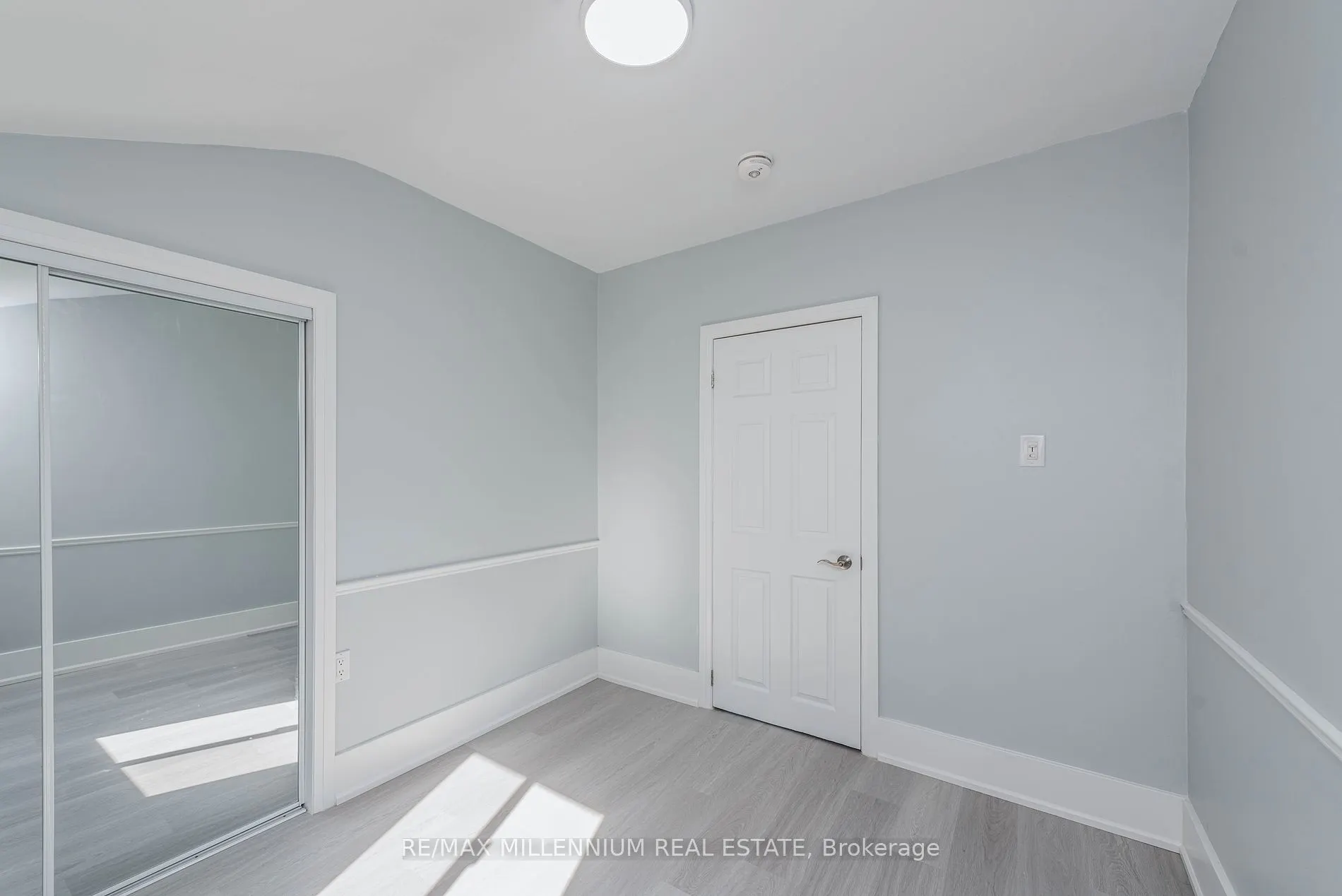 76 Raylawn Cres