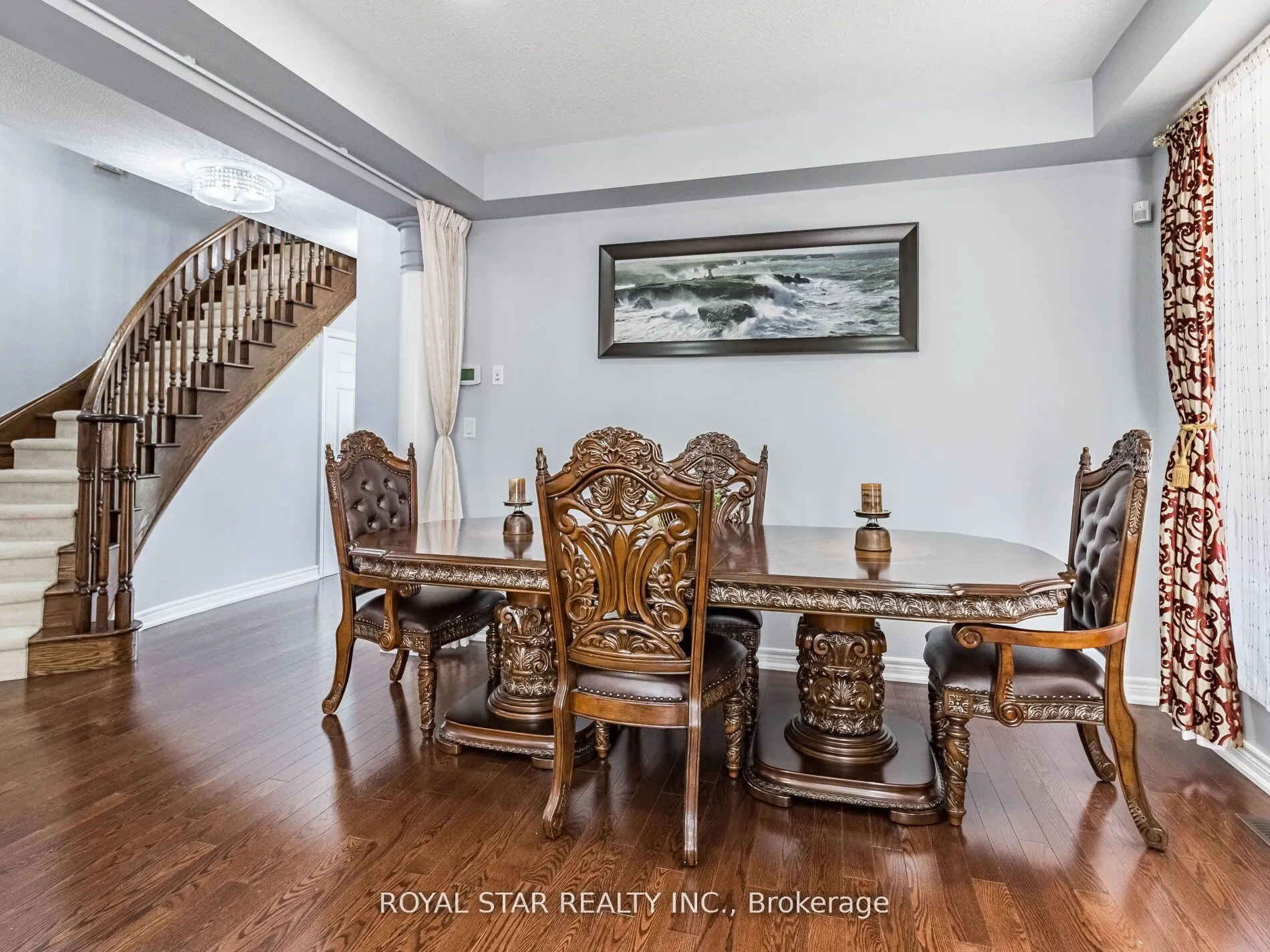 24 Bonnieglen Farm Blvd