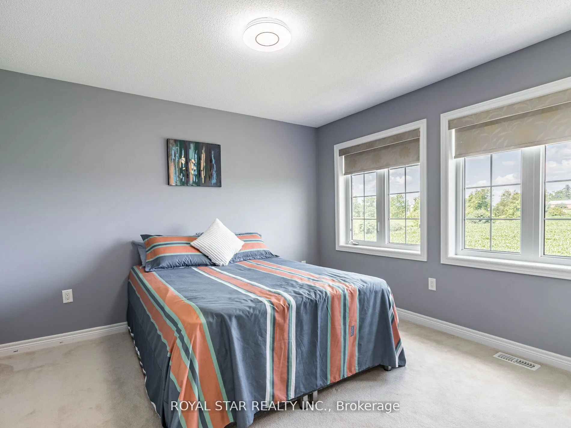 24 Bonnieglen Farm Blvd