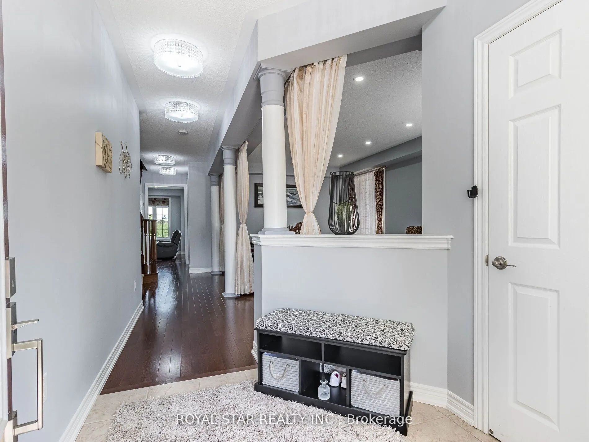 24 Bonnieglen Farm Blvd