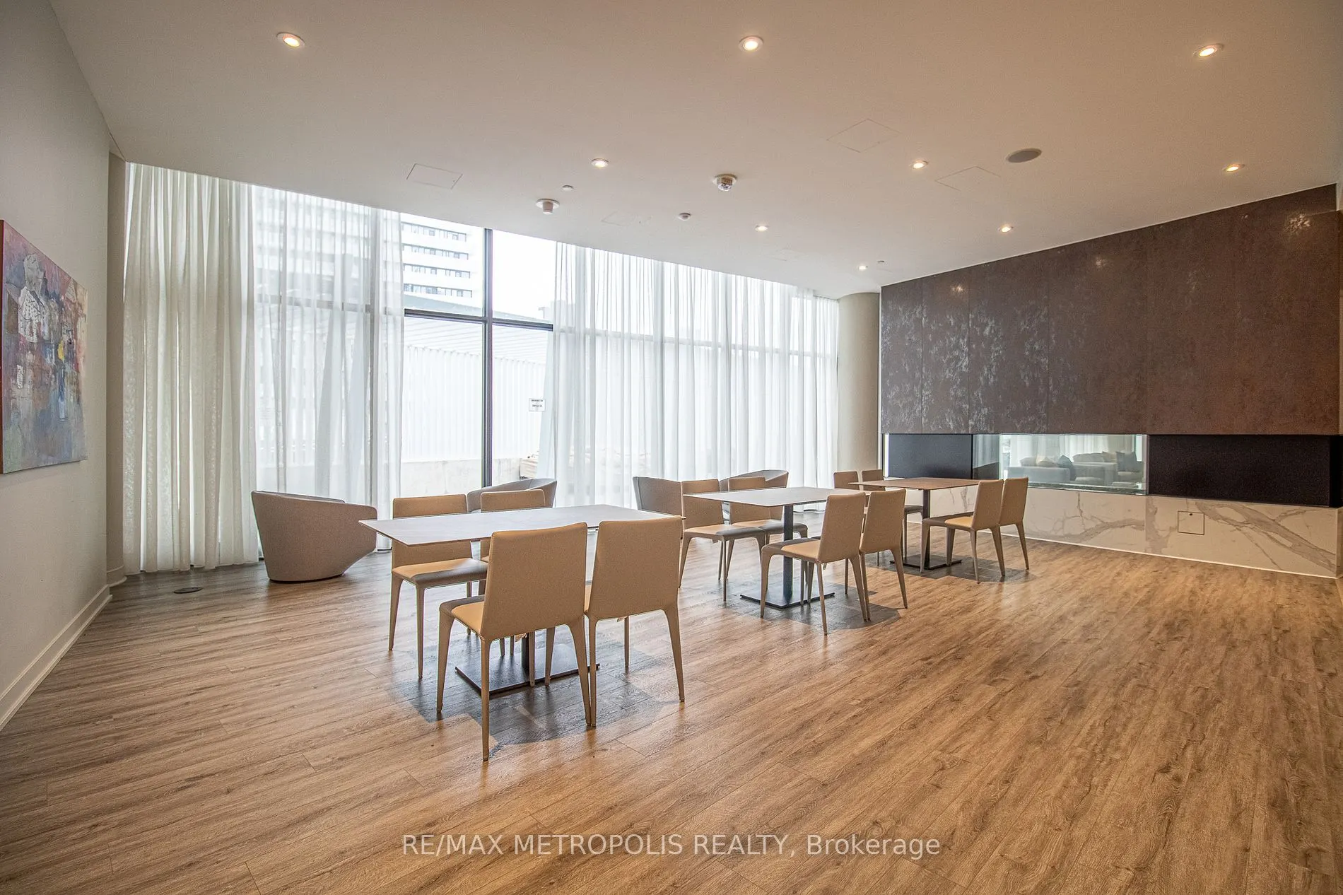 3900 Confederation Pkwy, #216