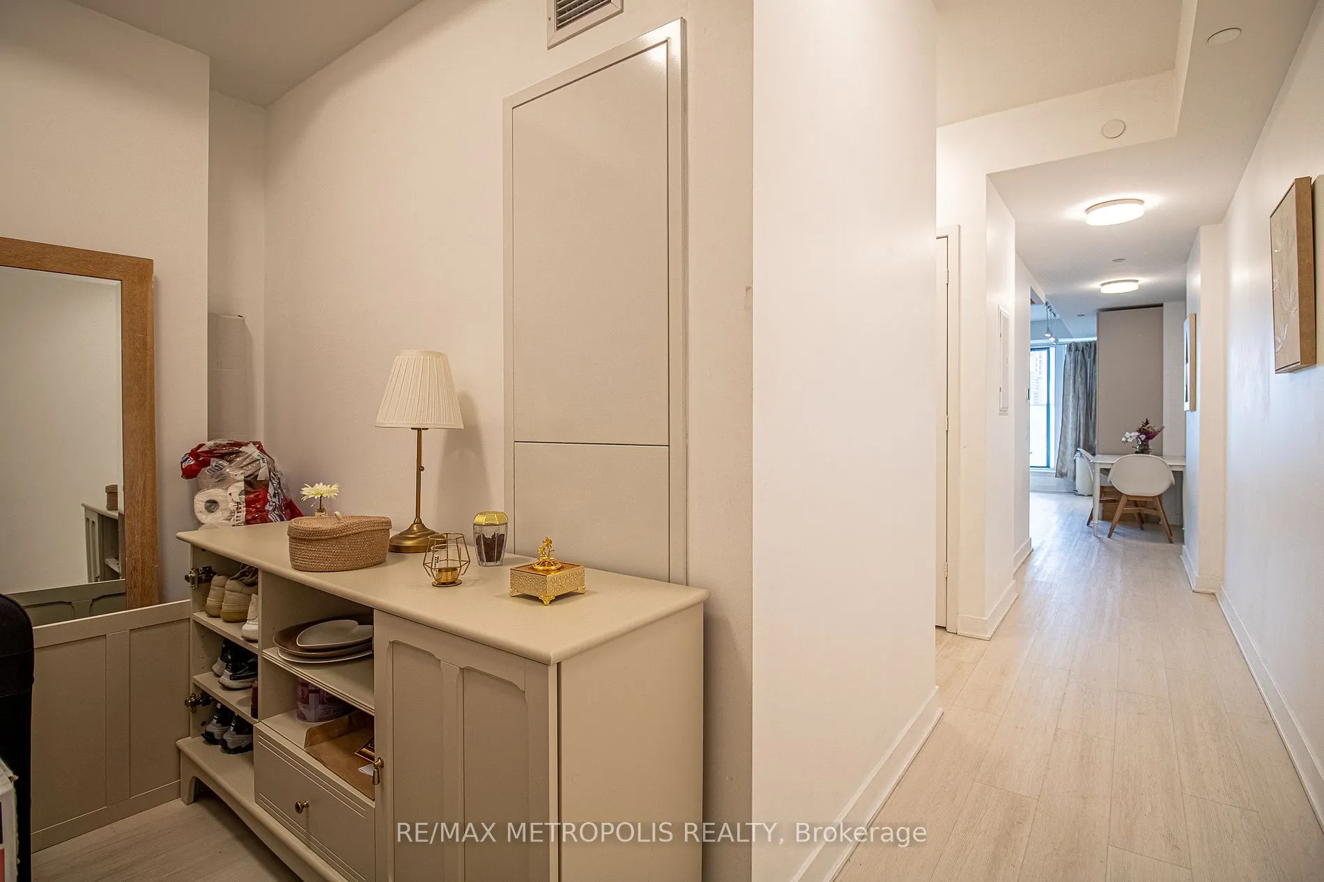 3900 Confederation Pkwy, #216