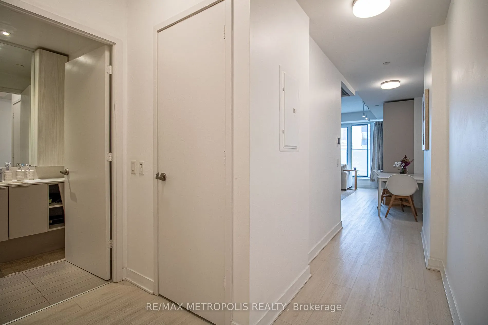 3900 Confederation Pkwy, #216