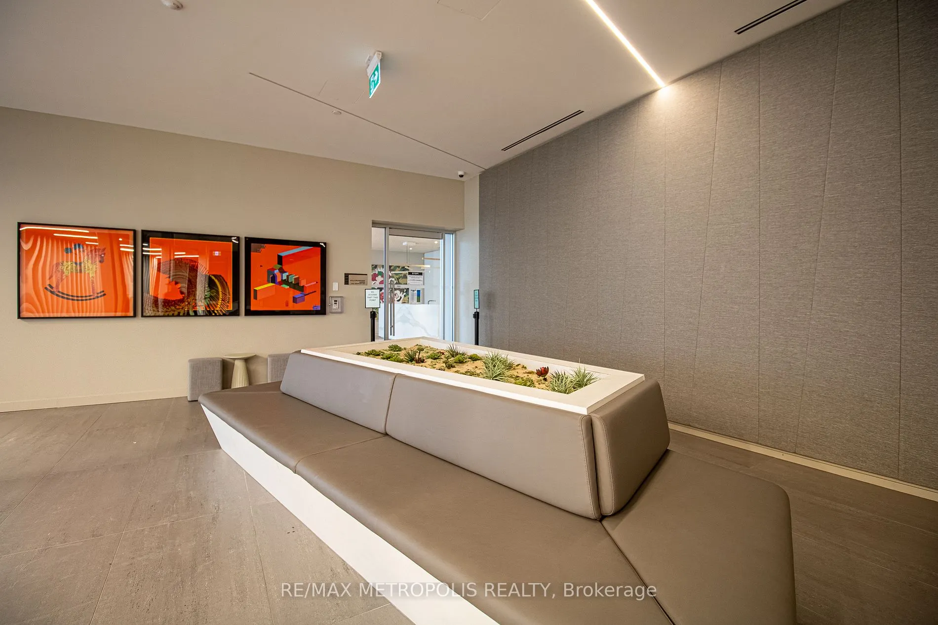 3900 Confederation Pkwy, #216