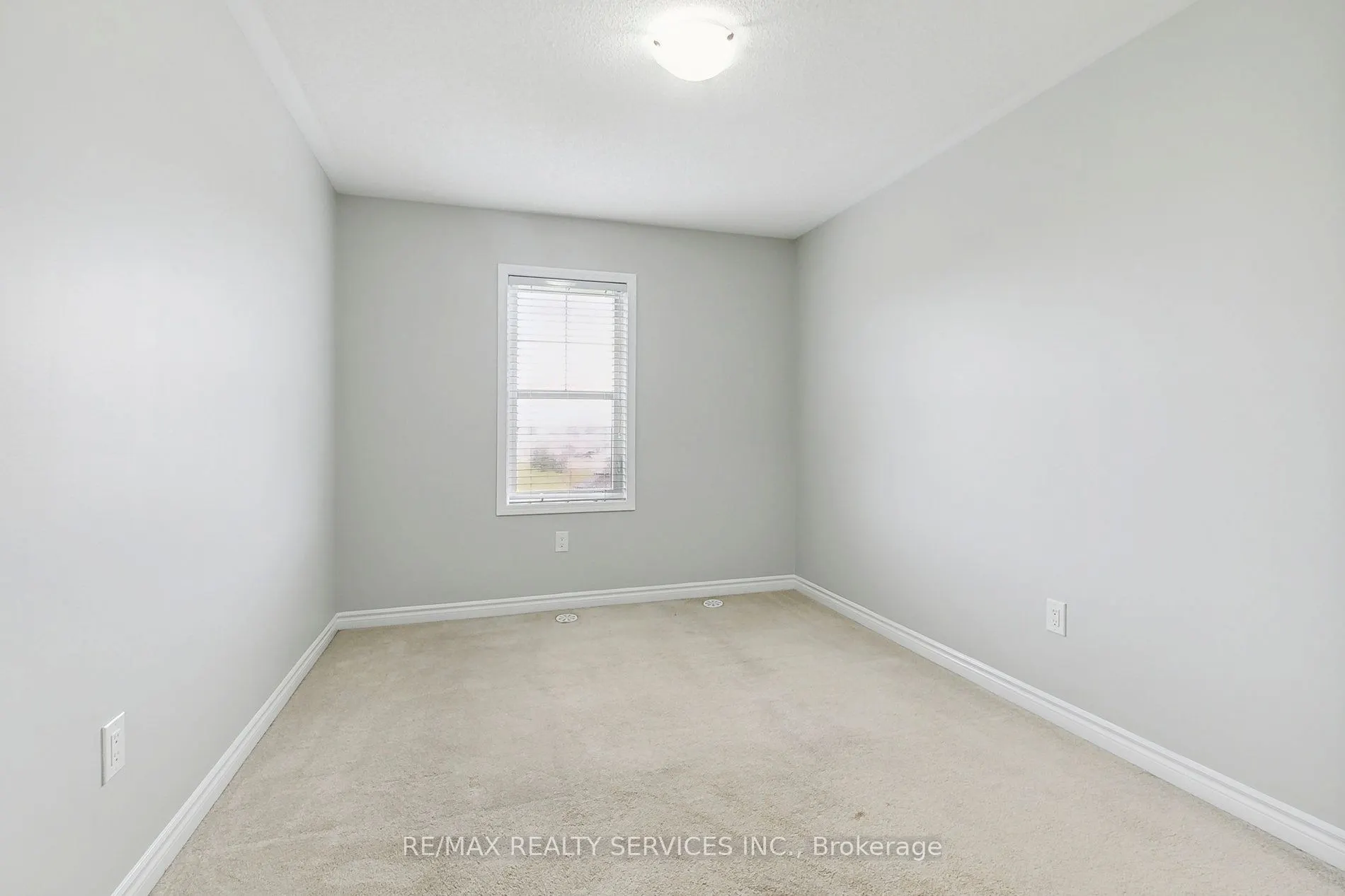 8 Toledo Lane