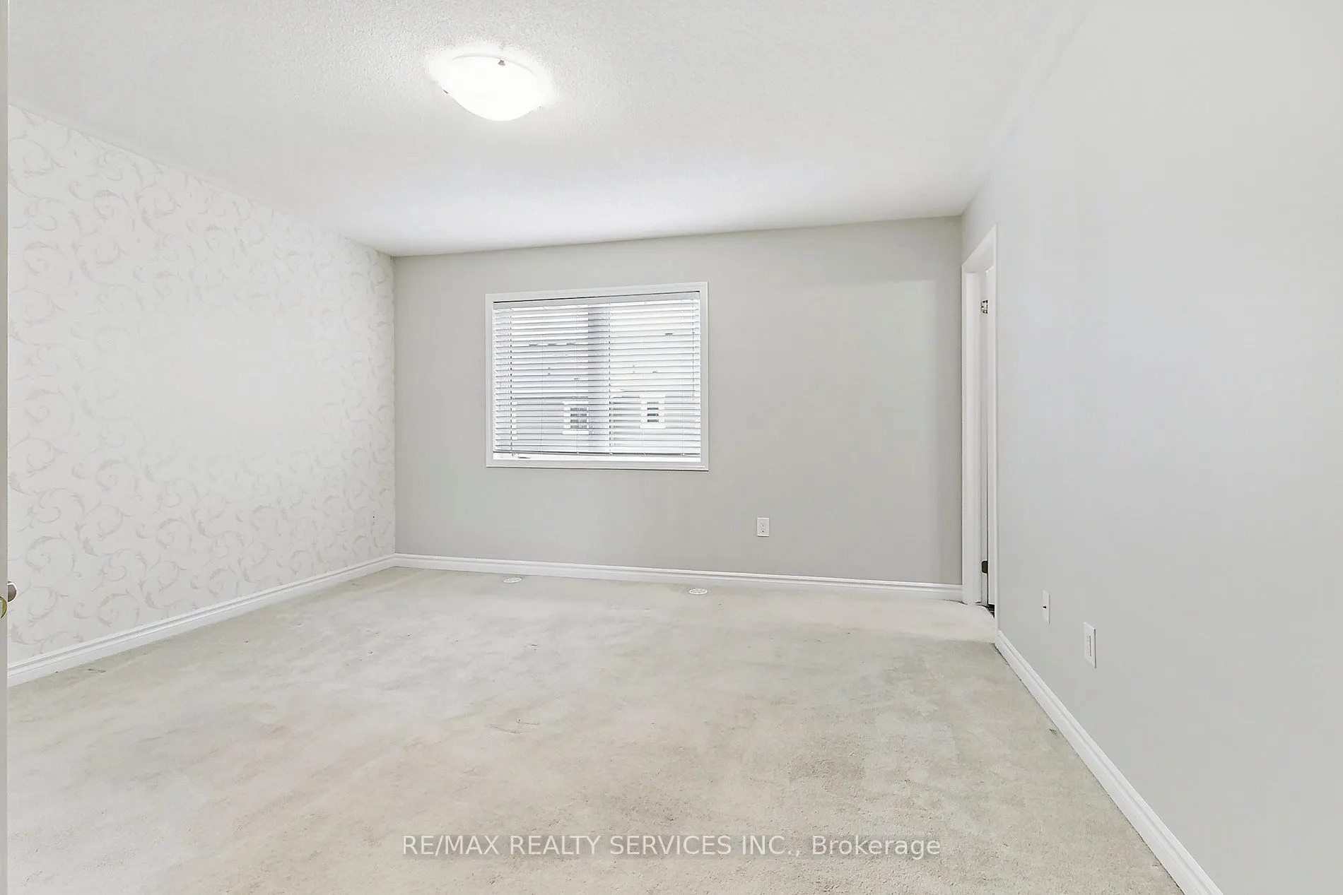 8 Toledo Lane