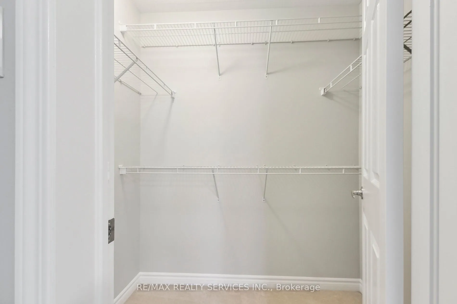 8 Toledo Lane