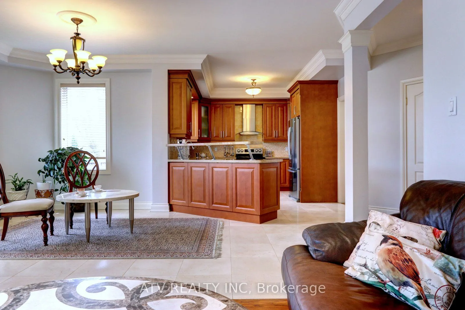 31 Shaver Ave S