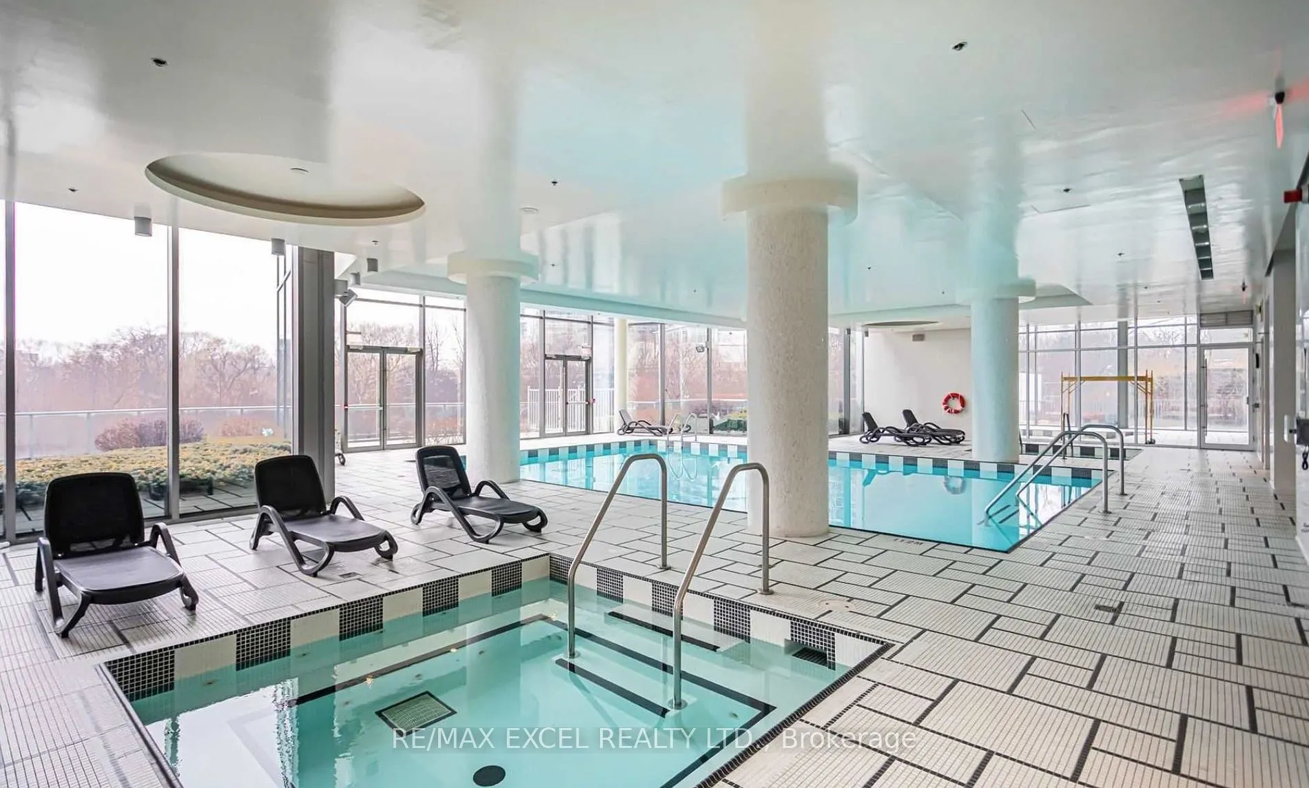 90 Park Lawn Rd, #716