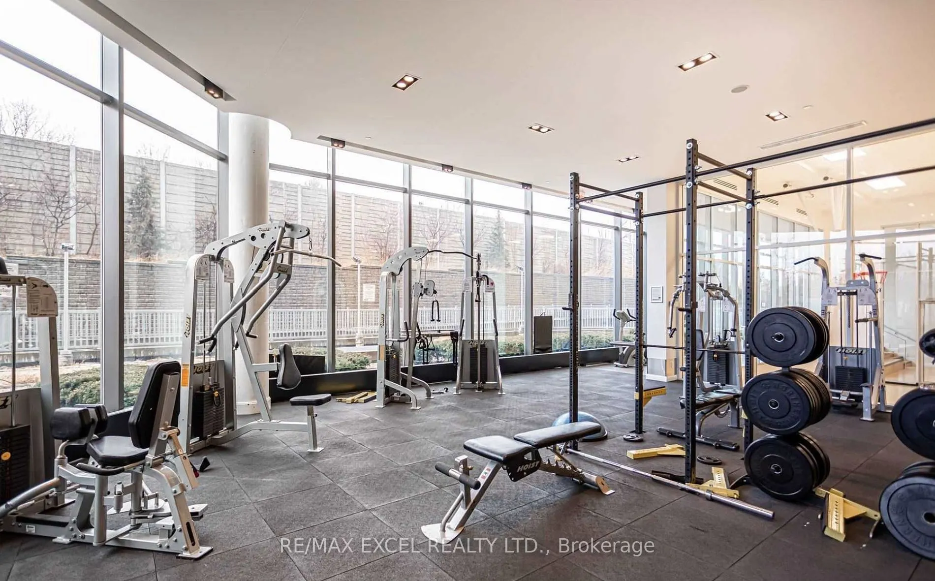 90 Park Lawn Rd, #716