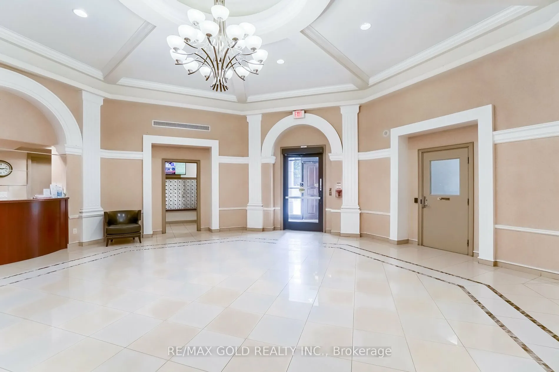 220 Forum Dr, #102