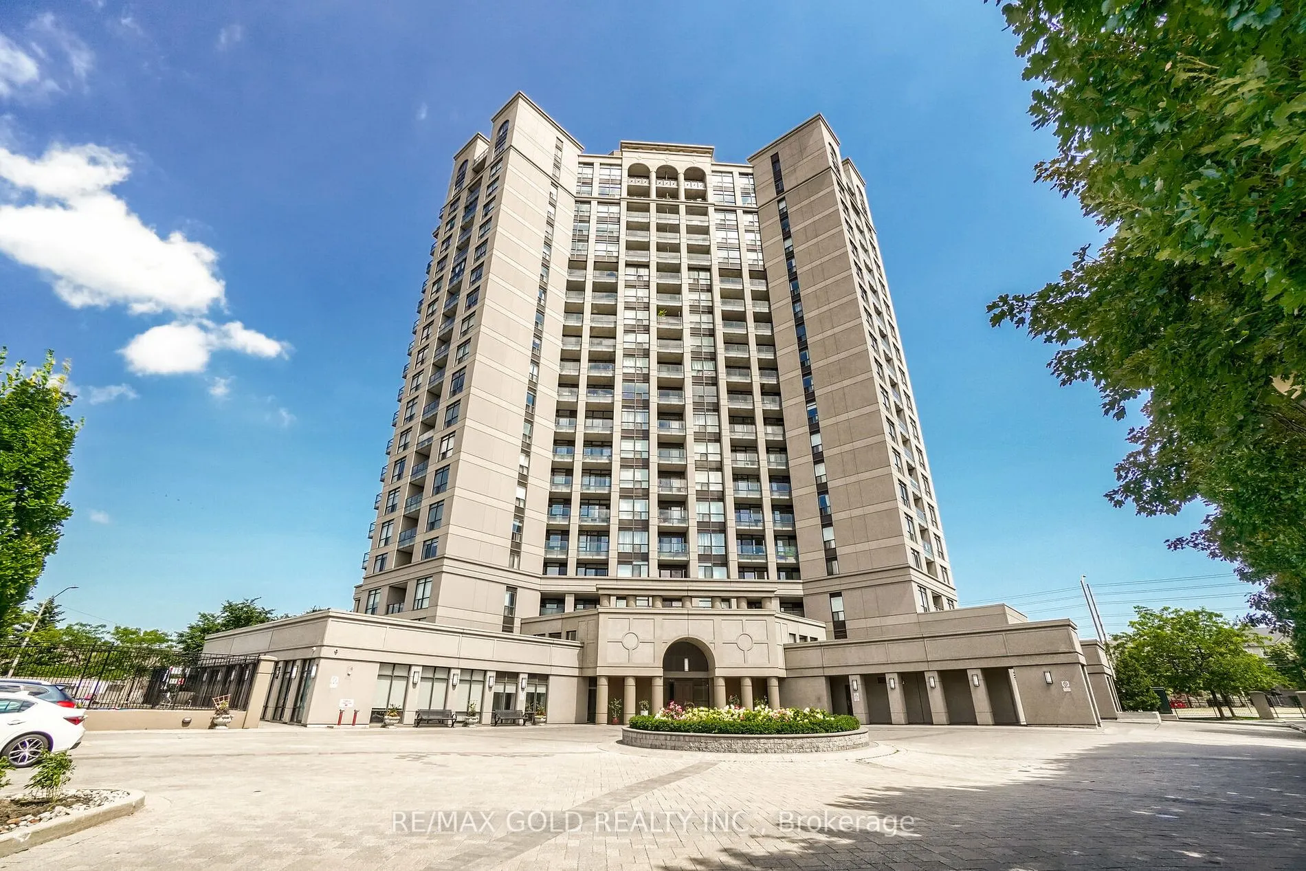 220 Forum Dr, #102
