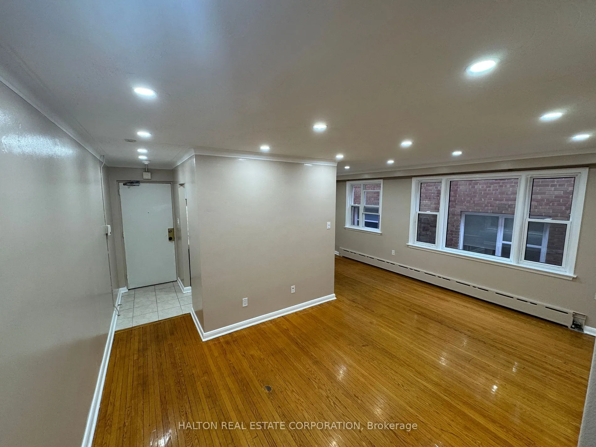 138 Portland St, #4