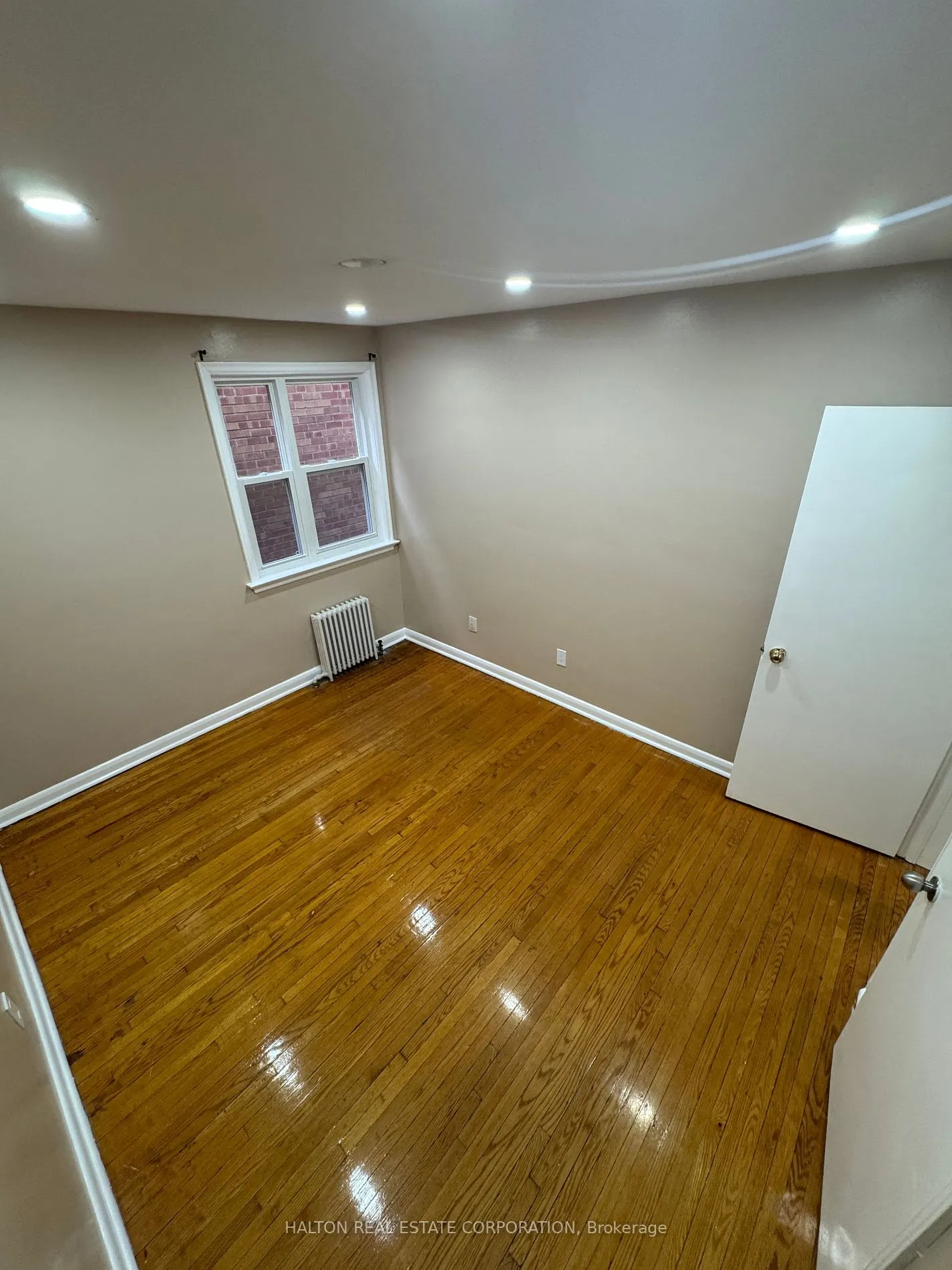 138 Portland St, #4