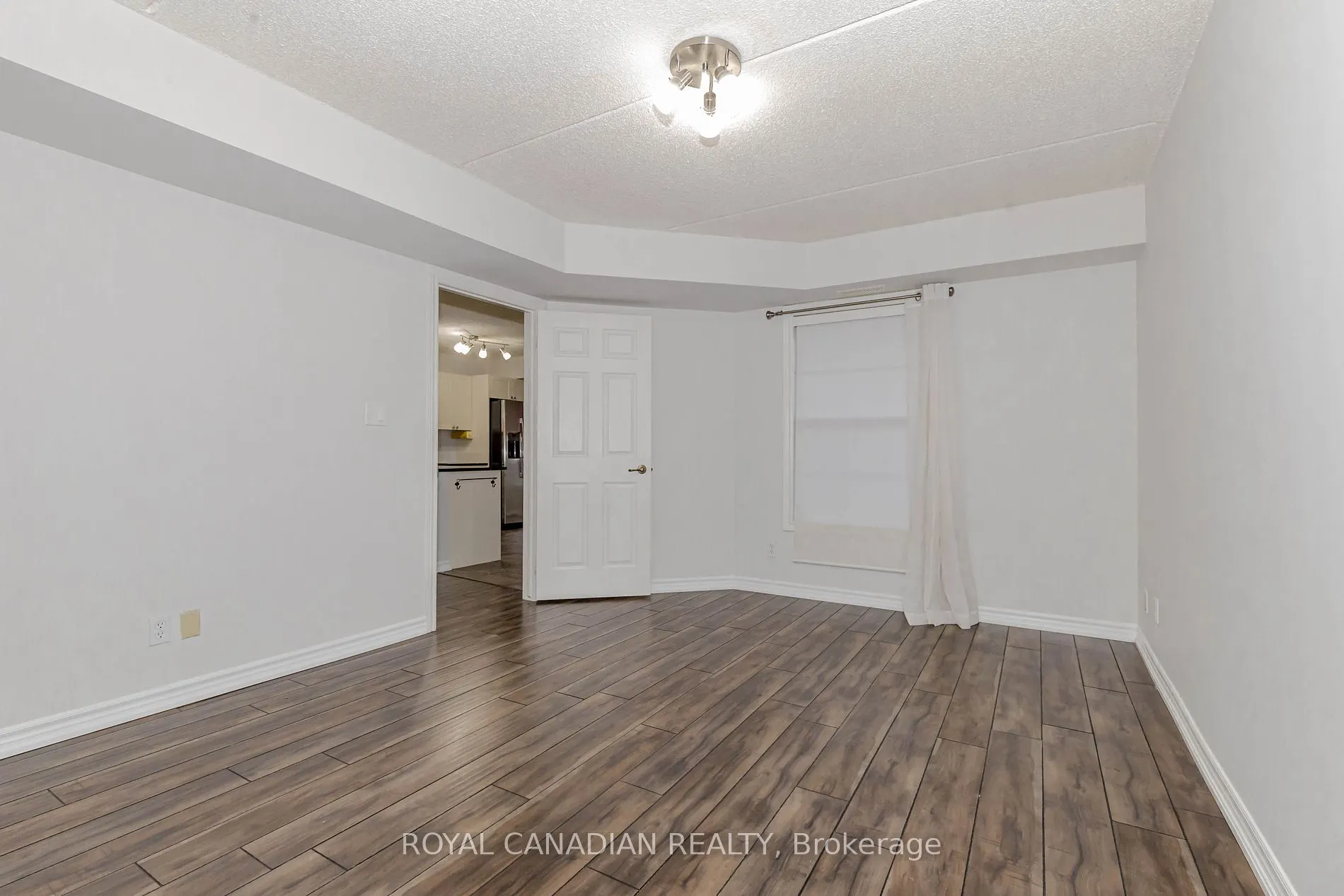 2055 Appleby Line, #211