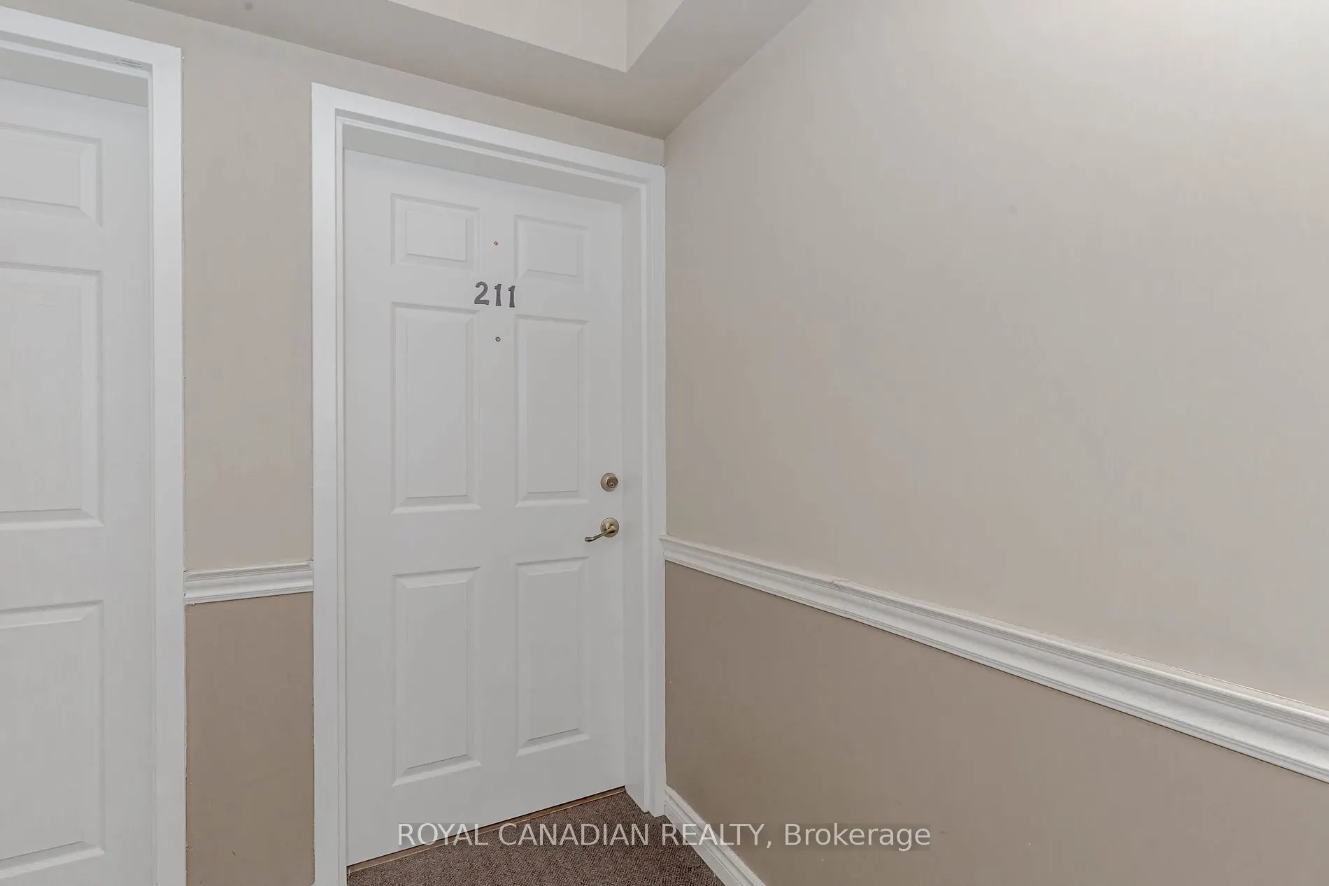 2055 Appleby Line, #211