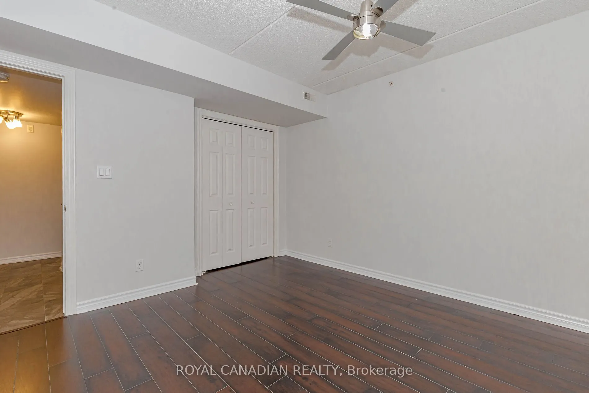 2055 Appleby Line, #211